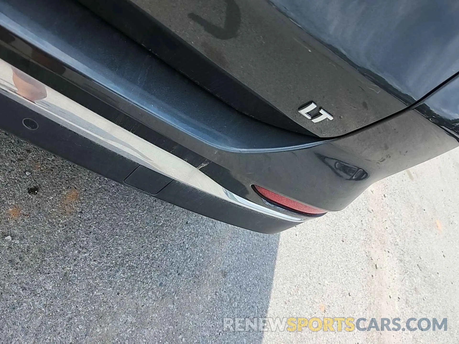 5 Photograph of a damaged car 2GNAXJEV0L6239657 CHEVROLET EQUINOX 2020