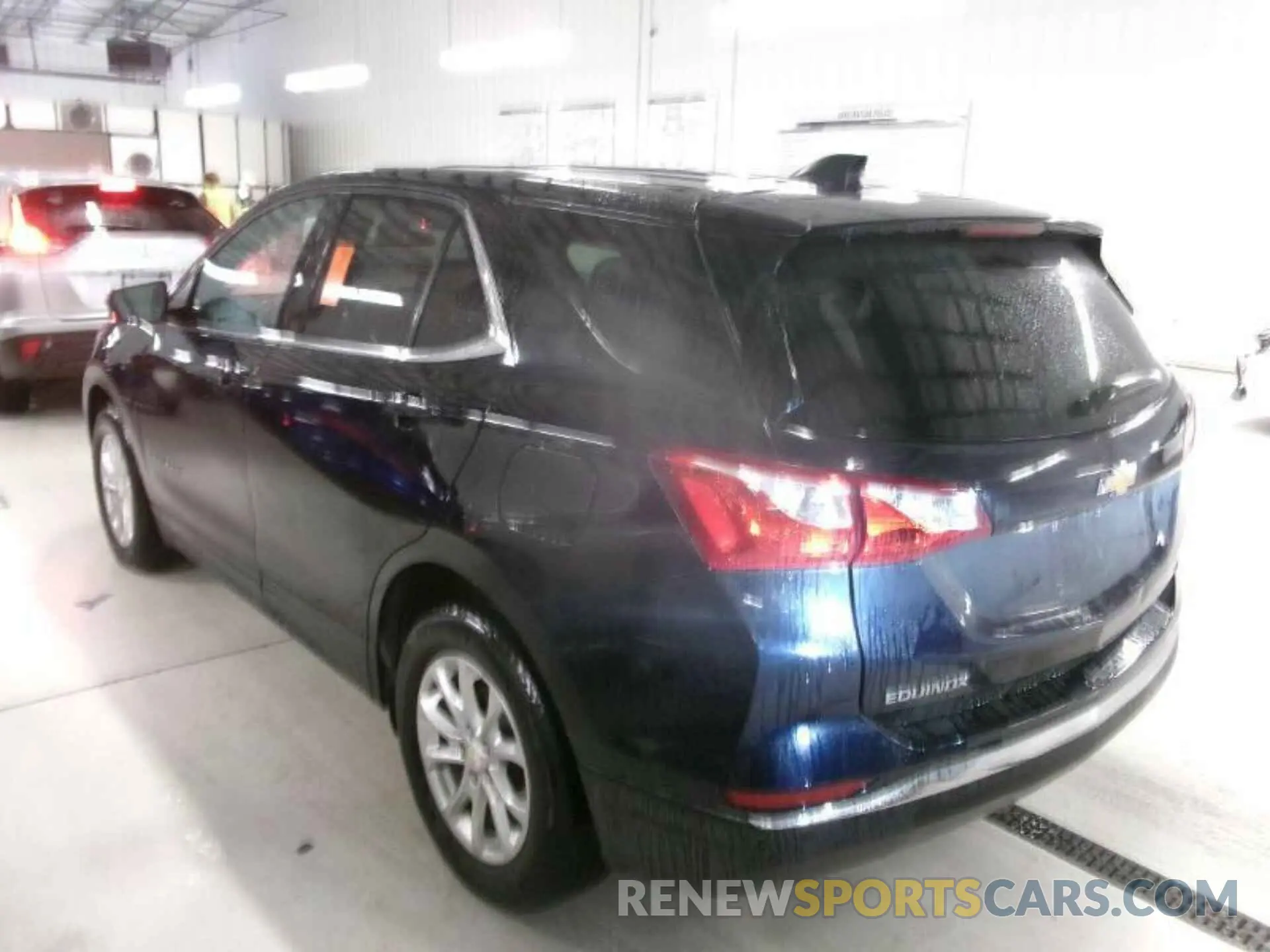 17 Photograph of a damaged car 2GNAXJEV0L6264087 CHEVROLET EQUINOX 2020