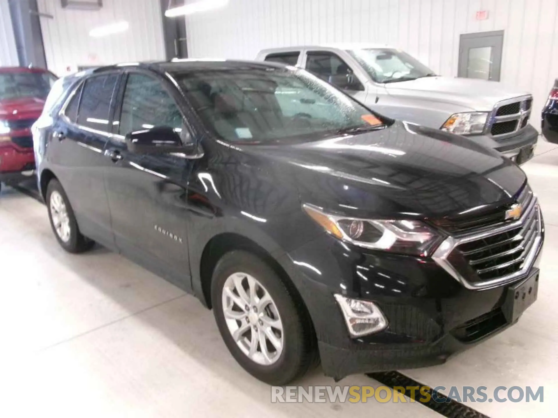 7 Photograph of a damaged car 2GNAXJEV0L6264087 CHEVROLET EQUINOX 2020