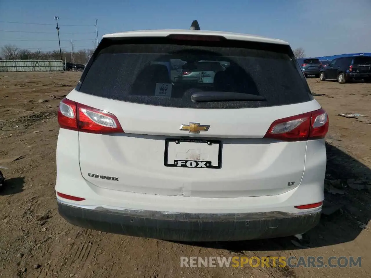 6 Photograph of a damaged car 2GNAXJEV1L6123710 CHEVROLET EQUINOX 2020