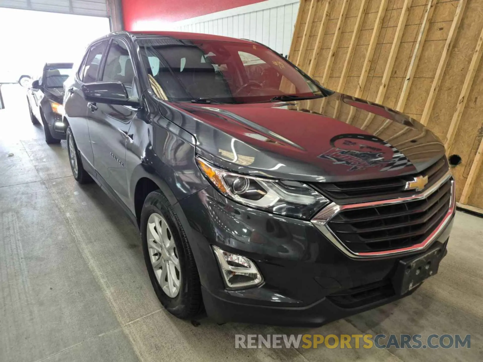 17 Photograph of a damaged car 2GNAXJEV1L6152690 CHEVROLET EQUINOX 2020