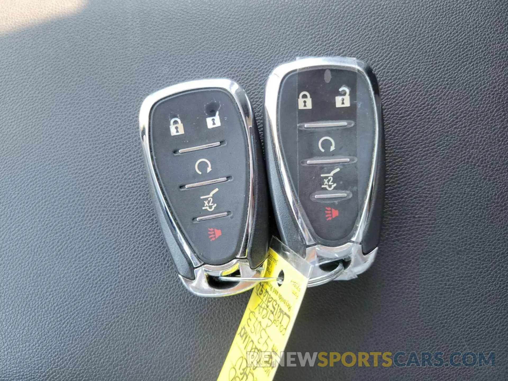 2 Photograph of a damaged car 2GNAXJEV1L6152690 CHEVROLET EQUINOX 2020