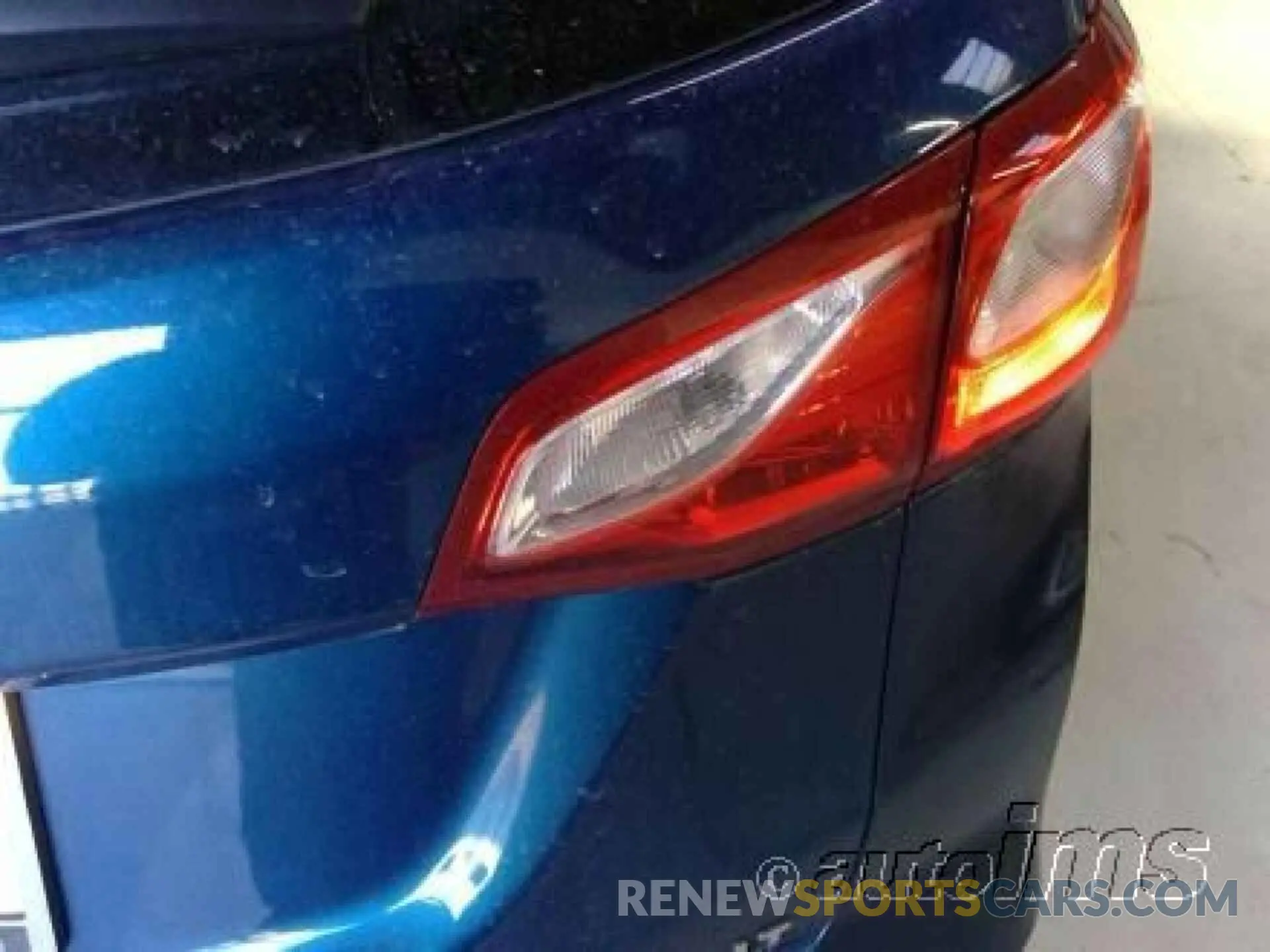 9 Photograph of a damaged car 2GNAXJEV1L6154360 CHEVROLET EQUINOX 2020
