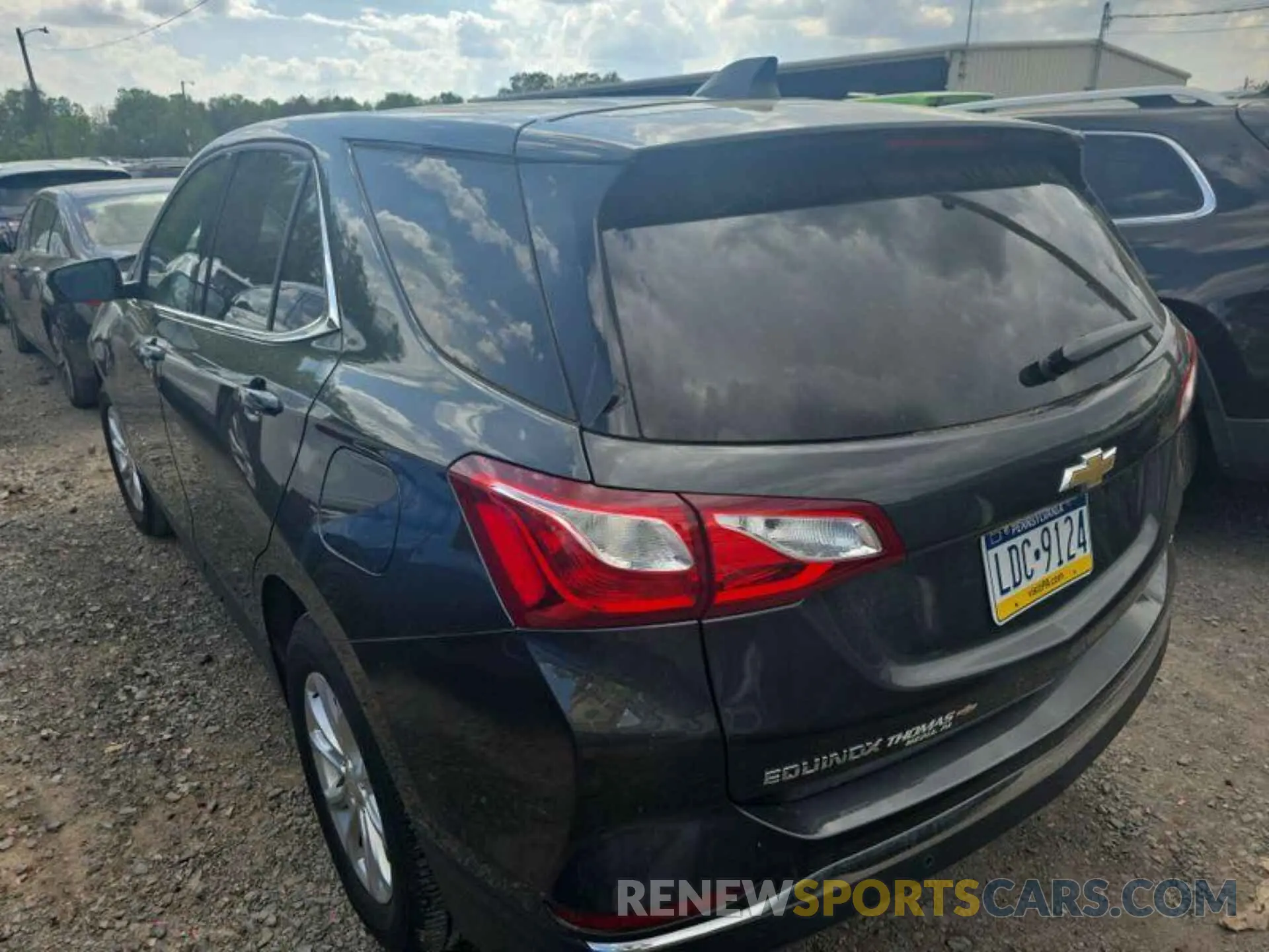 14 Photograph of a damaged car 2GNAXJEV1L6155640 CHEVROLET EQUINOX 2020