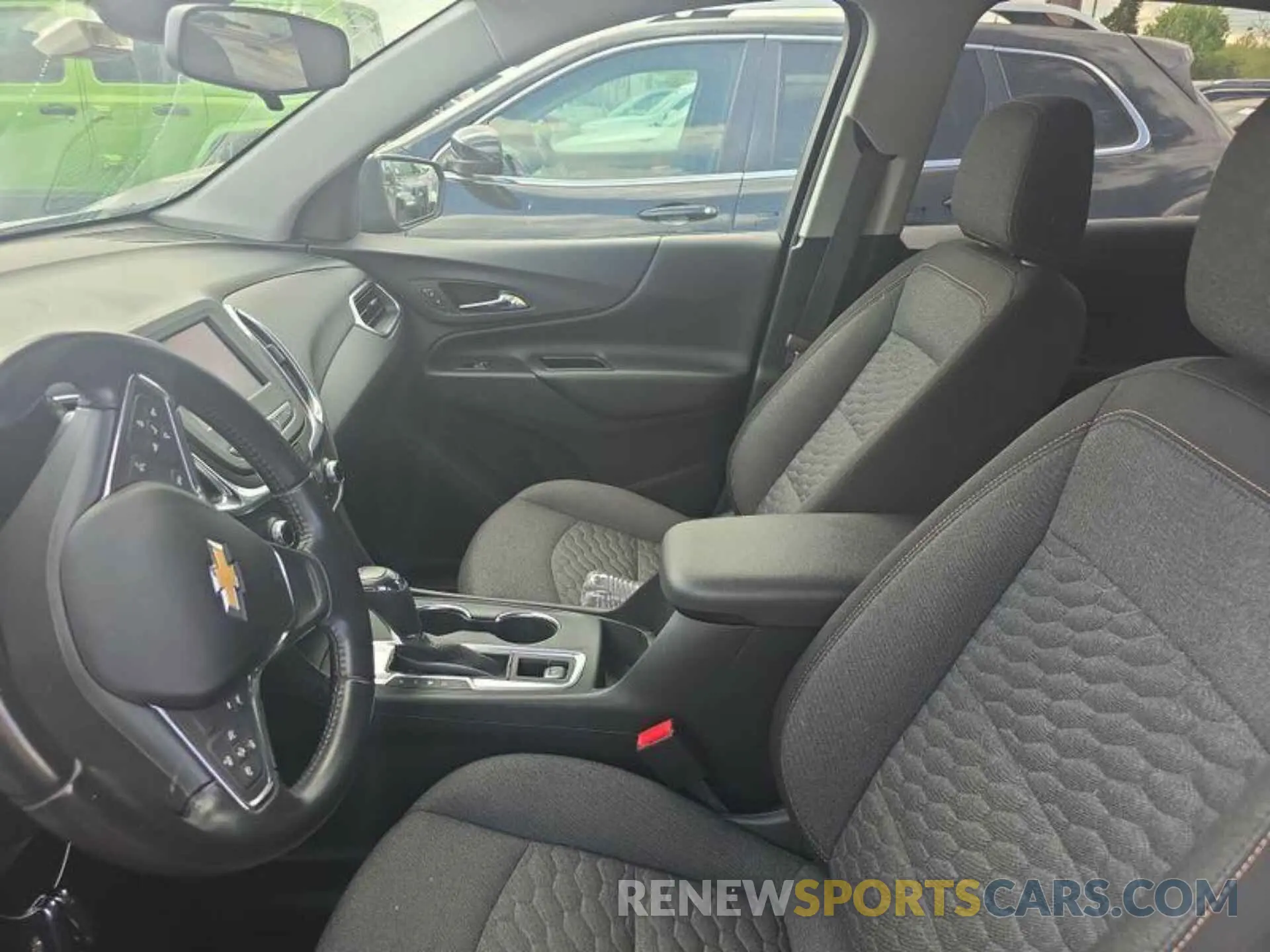 20 Photograph of a damaged car 2GNAXJEV1L6155640 CHEVROLET EQUINOX 2020