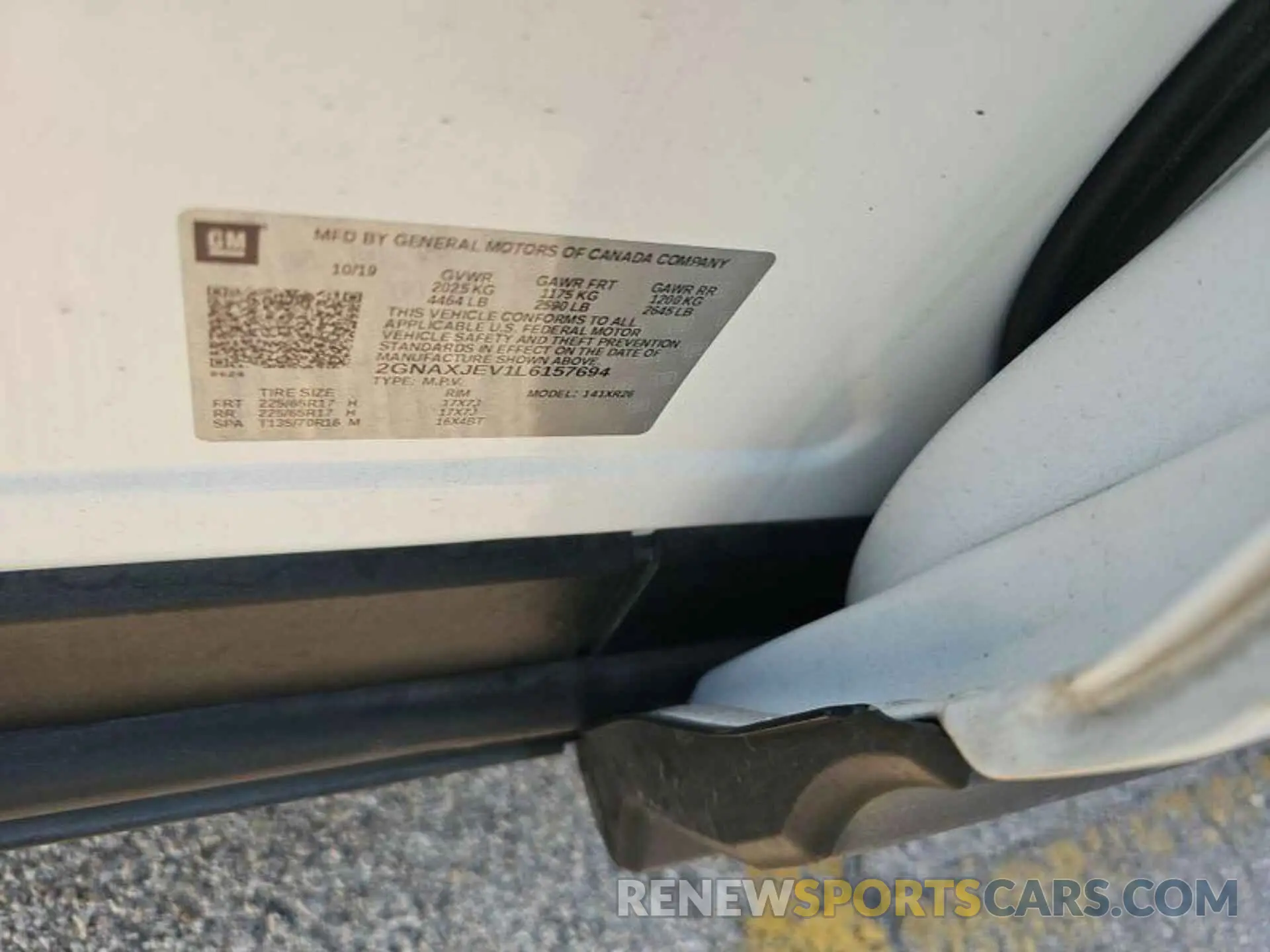 7 Photograph of a damaged car 2GNAXJEV1L6157694 CHEVROLET EQUINOX 2020