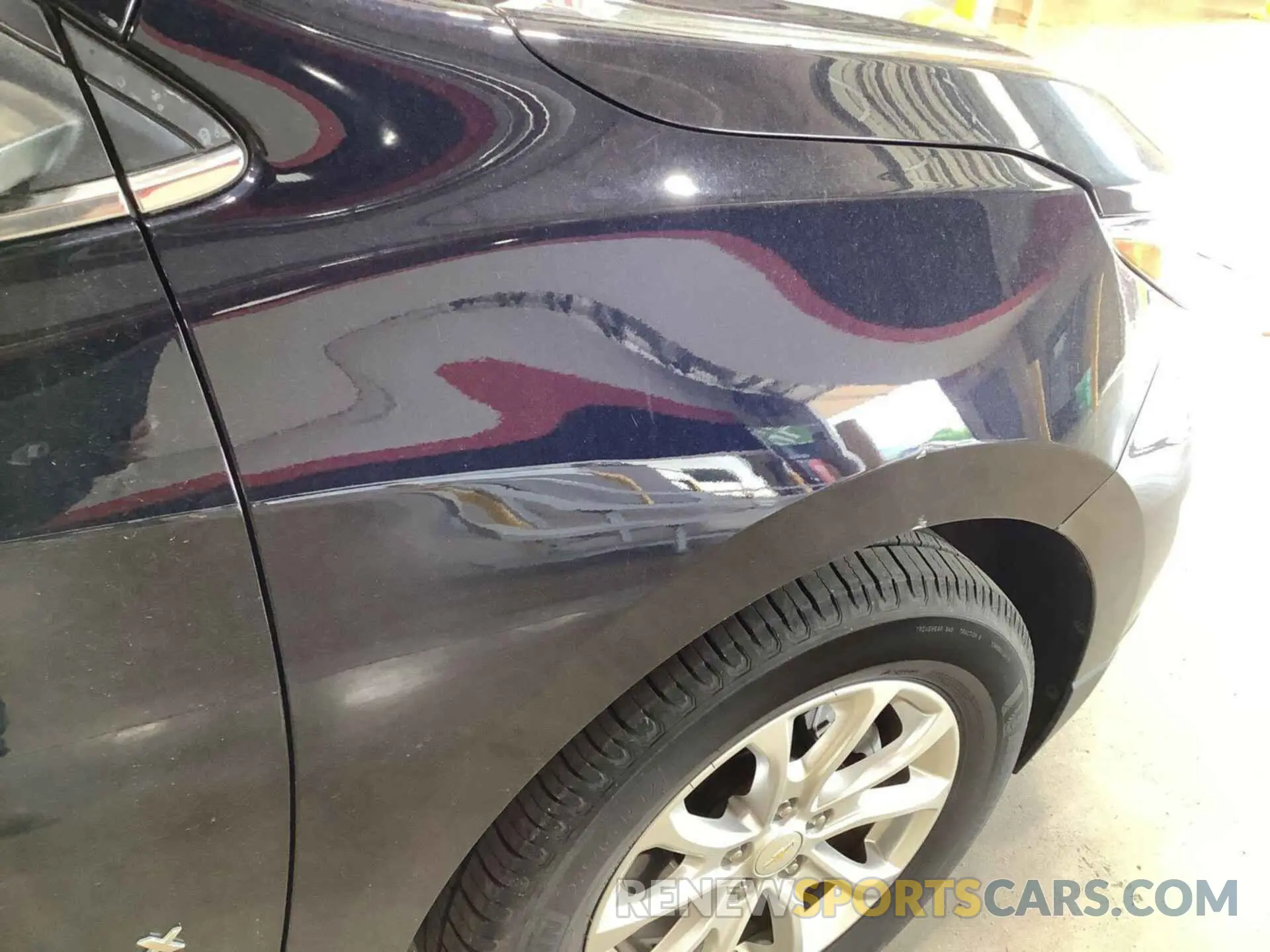 28 Photograph of a damaged car 2GNAXJEV1L6199217 CHEVROLET EQUINOX 2020