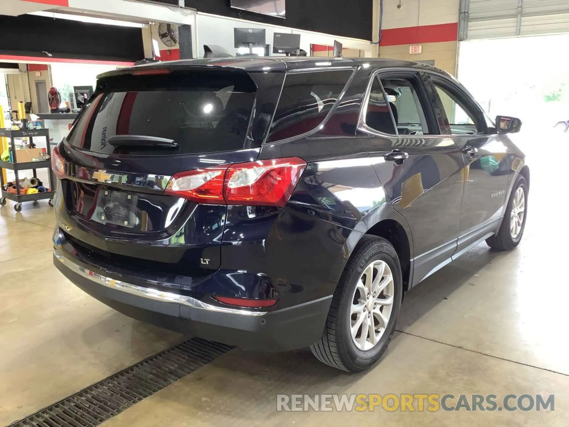 7 Photograph of a damaged car 2GNAXJEV1L6199217 CHEVROLET EQUINOX 2020