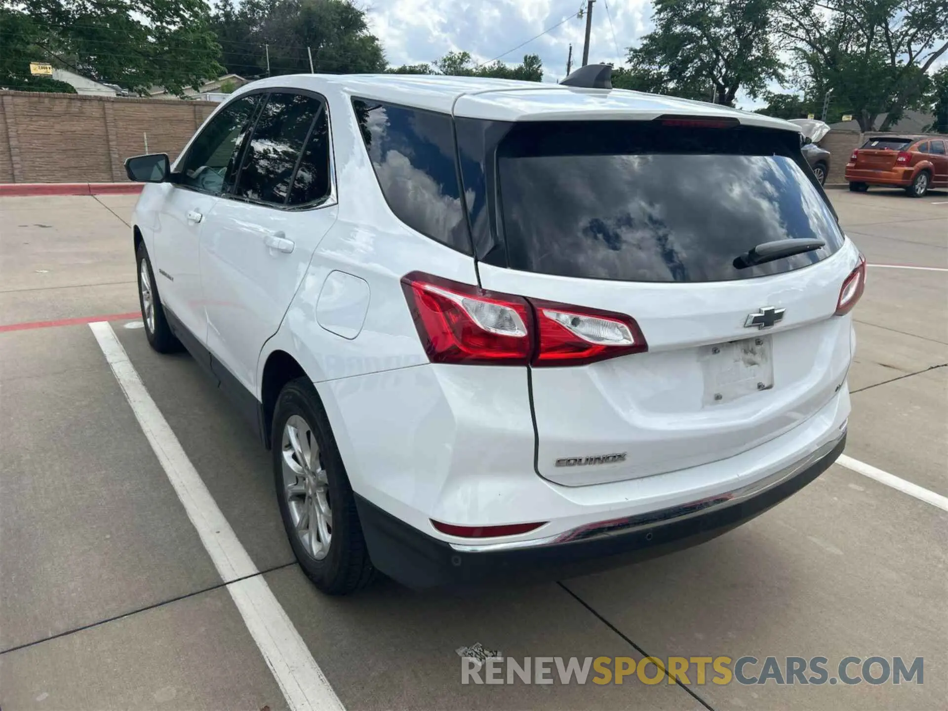 13 Photograph of a damaged car 2GNAXJEV1L6235830 CHEVROLET EQUINOX 2020