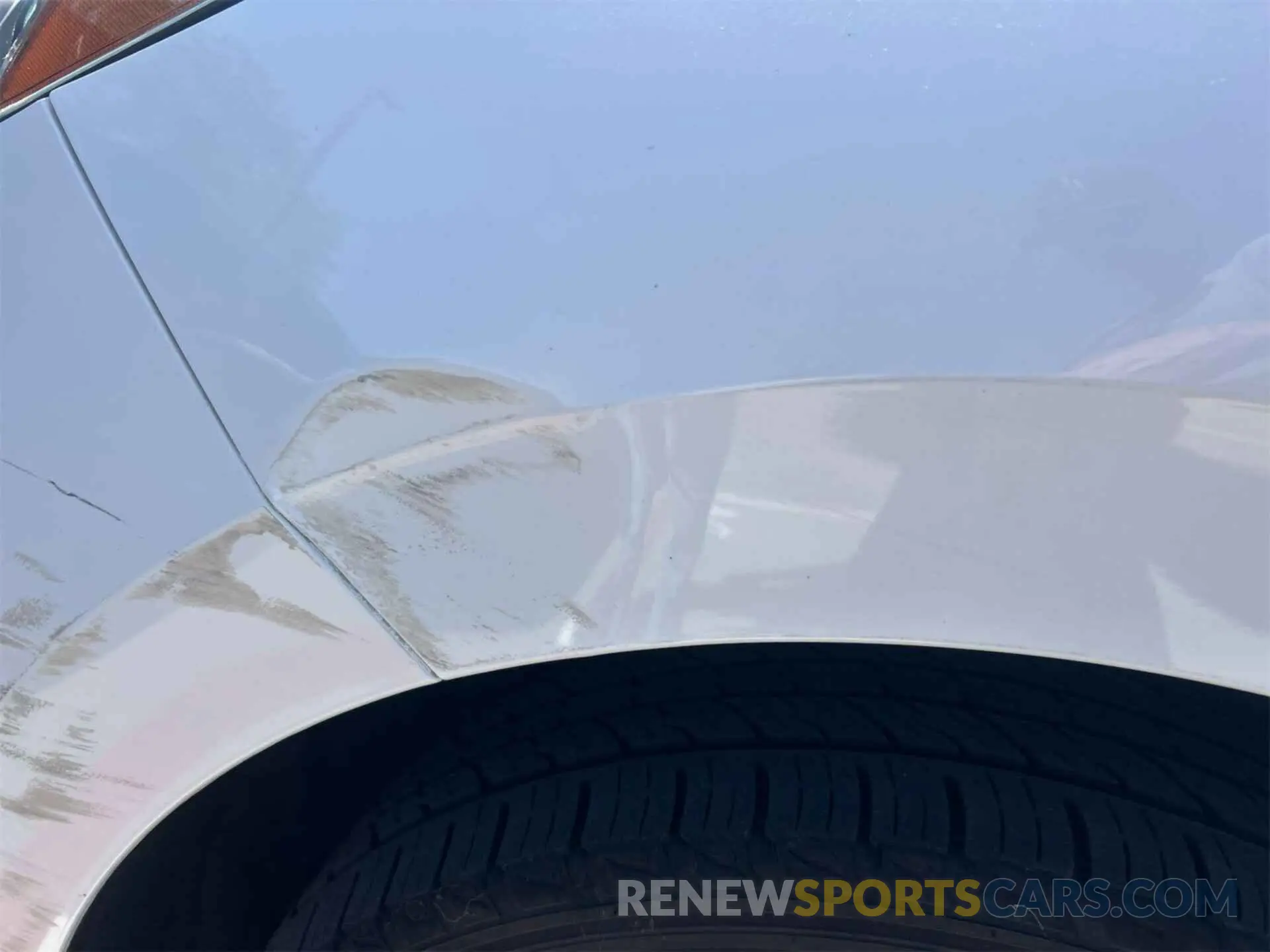4 Photograph of a damaged car 2GNAXJEV1L6235830 CHEVROLET EQUINOX 2020