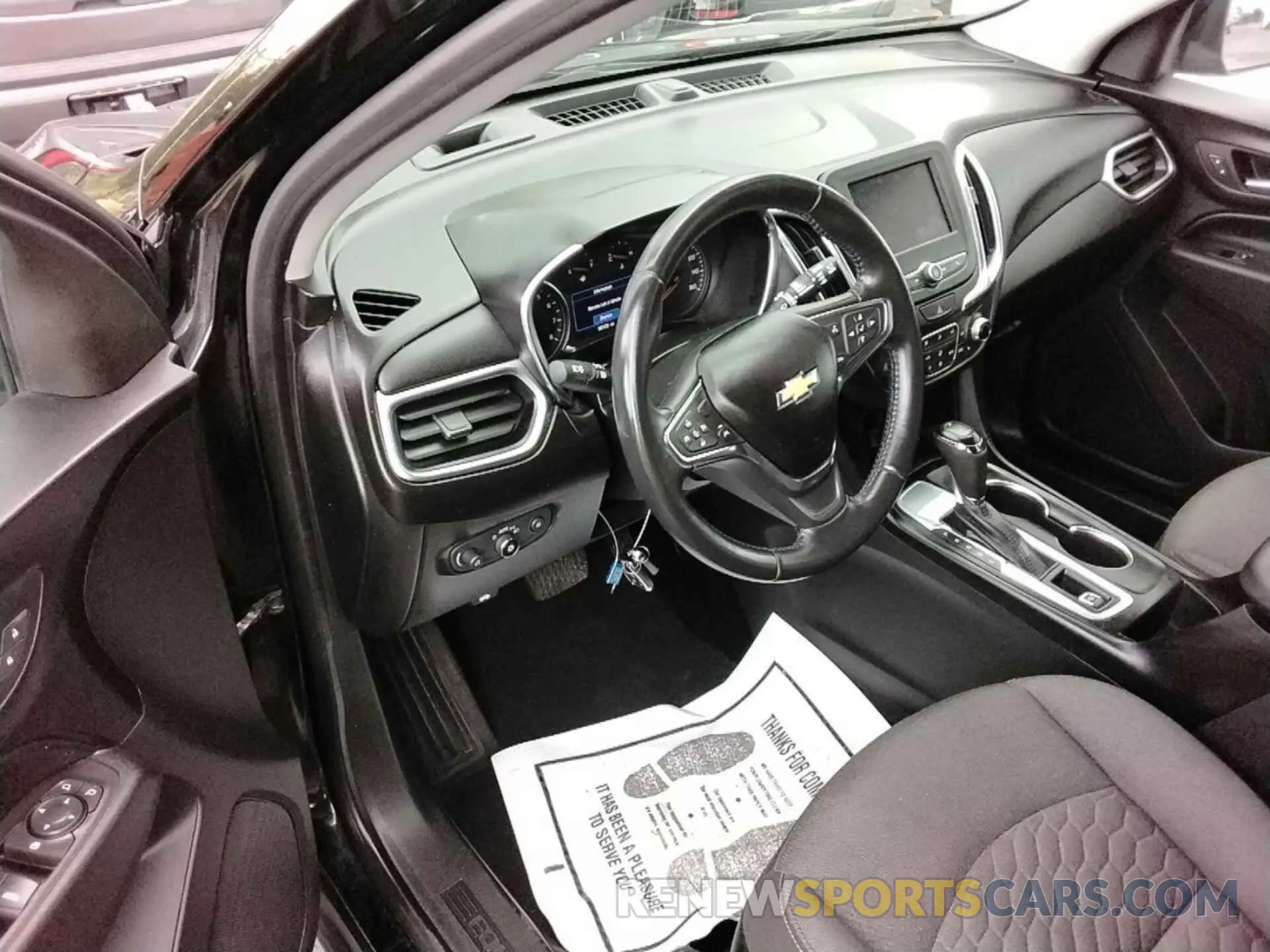 12 Photograph of a damaged car 2GNAXJEV1L6236315 CHEVROLET EQUINOX 2020
