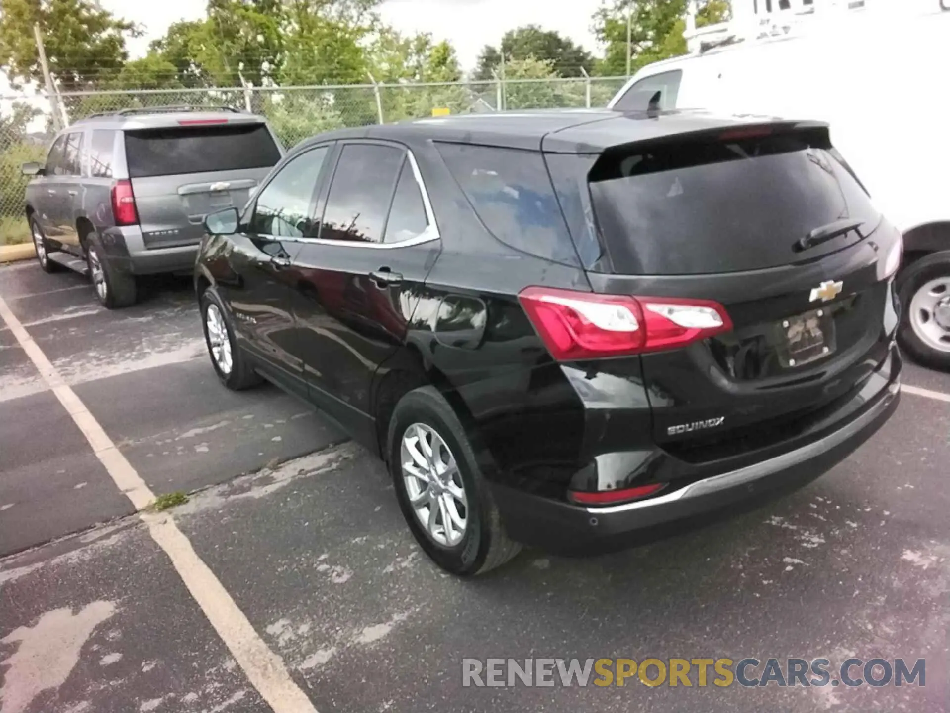 21 Photograph of a damaged car 2GNAXJEV1L6236315 CHEVROLET EQUINOX 2020