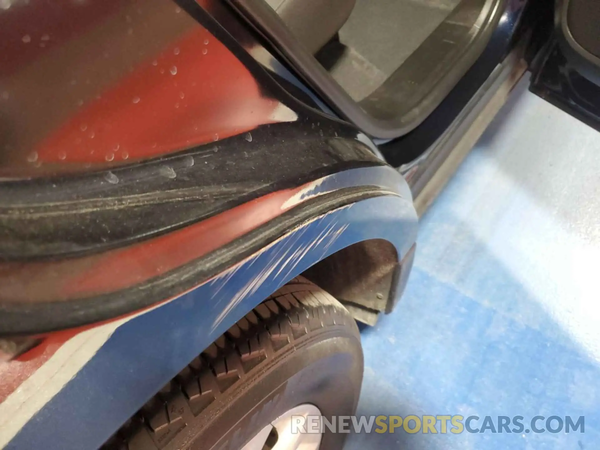 13 Photograph of a damaged car 2GNAXJEV1L6240350 CHEVROLET EQUINOX 2020