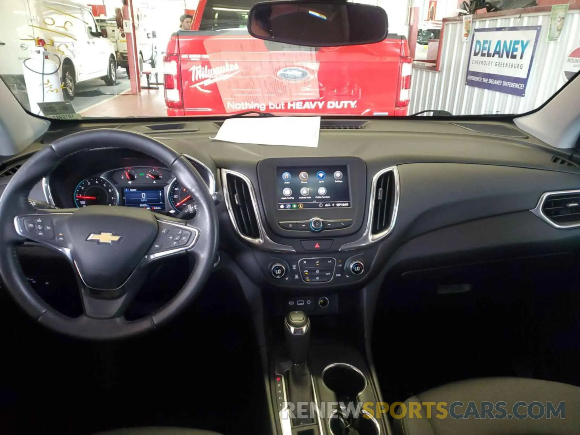 29 Photograph of a damaged car 2GNAXJEV1L6240350 CHEVROLET EQUINOX 2020