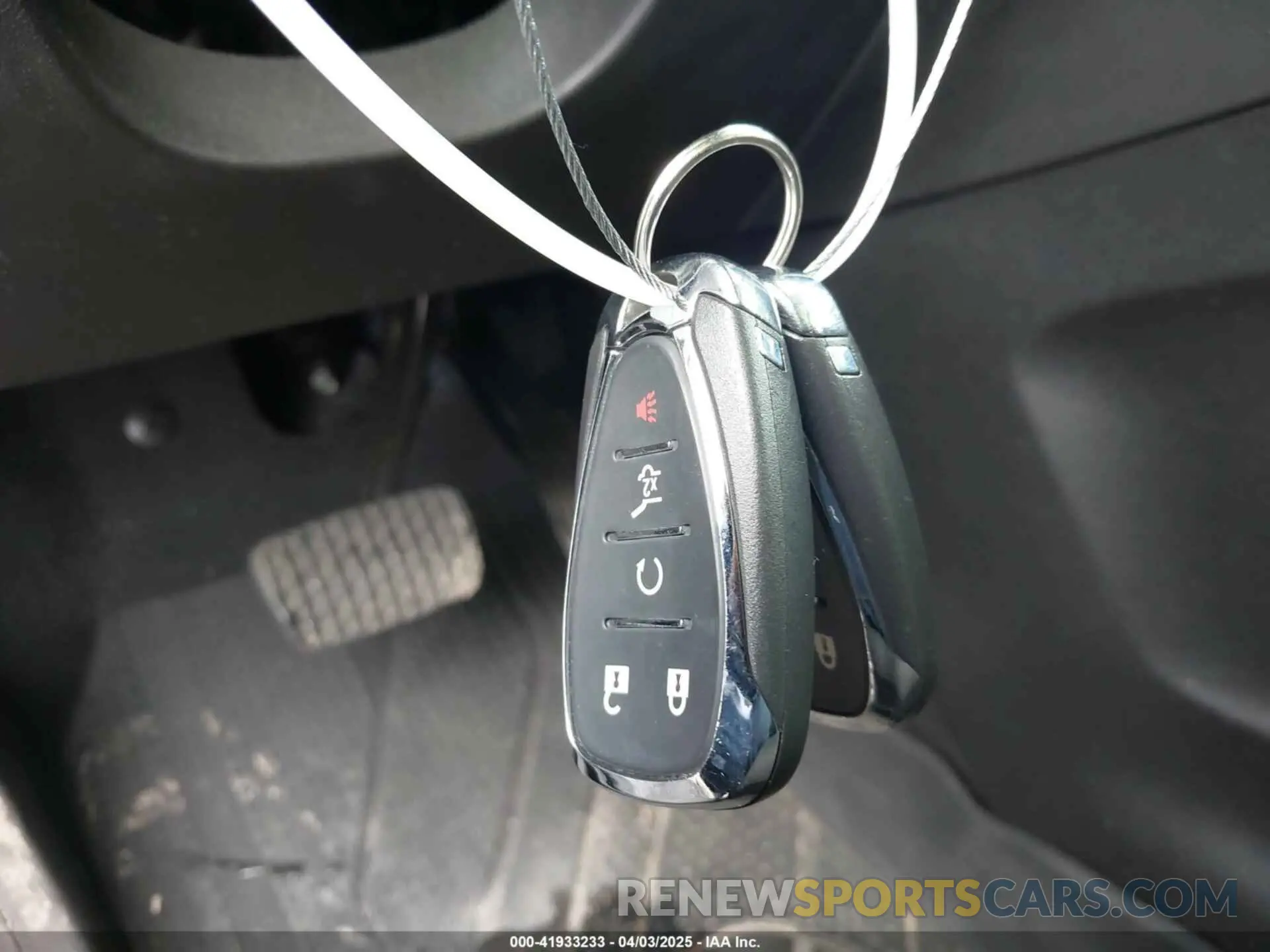 11 Photograph of a damaged car 2GNAXJEV2L6136692 CHEVROLET EQUINOX 2020