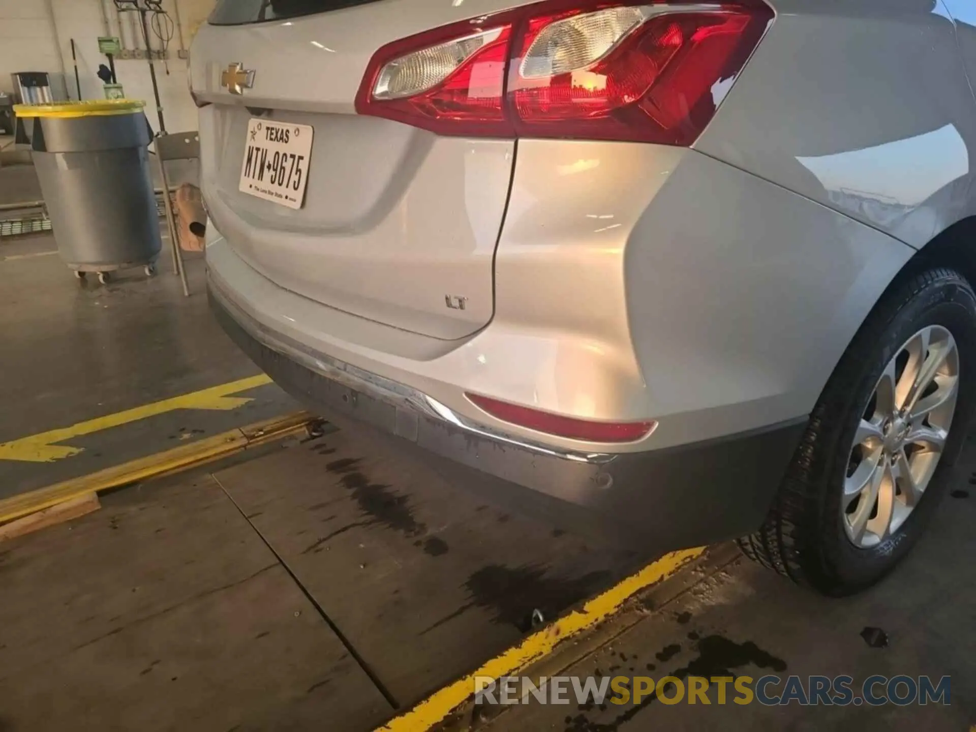 15 Photograph of a damaged car 2GNAXJEV2L6154805 CHEVROLET EQUINOX 2020