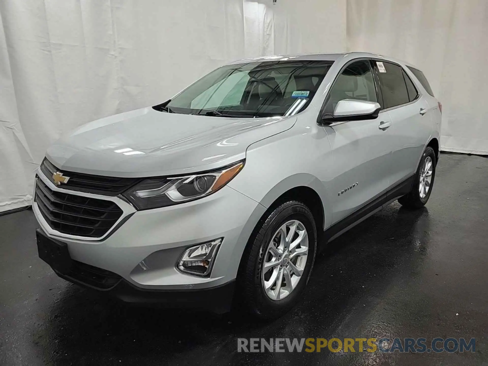 28 Photograph of a damaged car 2GNAXJEV2L6154805 CHEVROLET EQUINOX 2020
