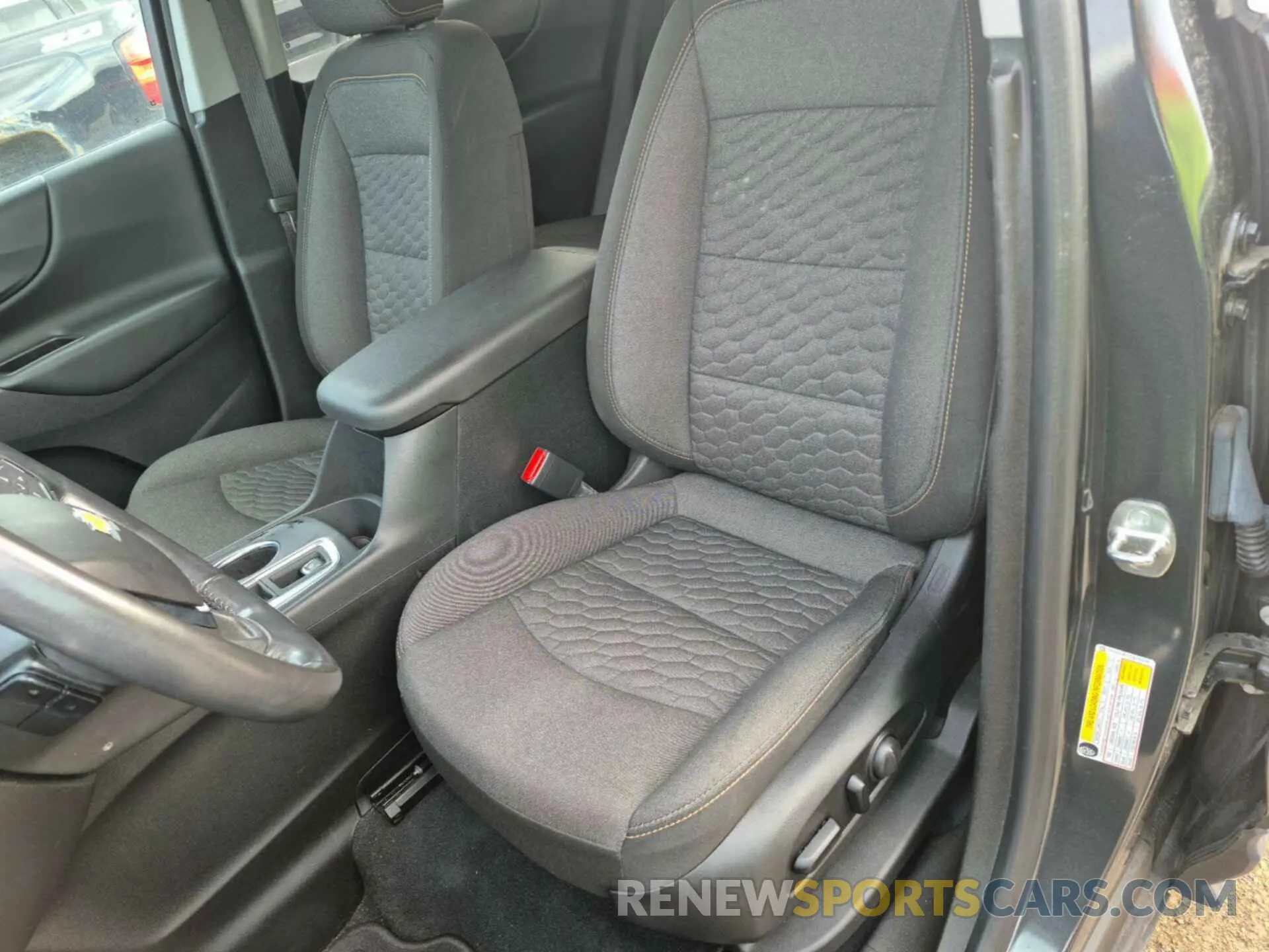 10 Photograph of a damaged car 2GNAXJEV2L6154948 CHEVROLET EQUINOX 2020