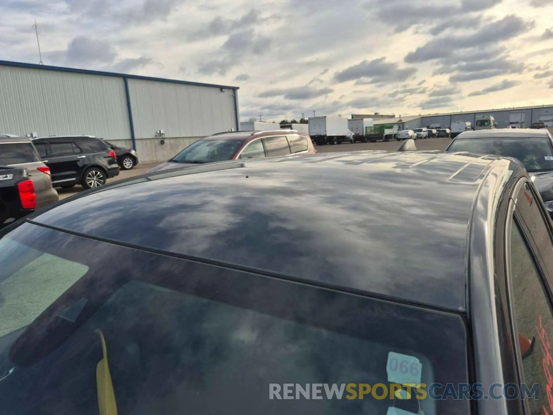 2 Photograph of a damaged car 2GNAXJEV2L6154948 CHEVROLET EQUINOX 2020