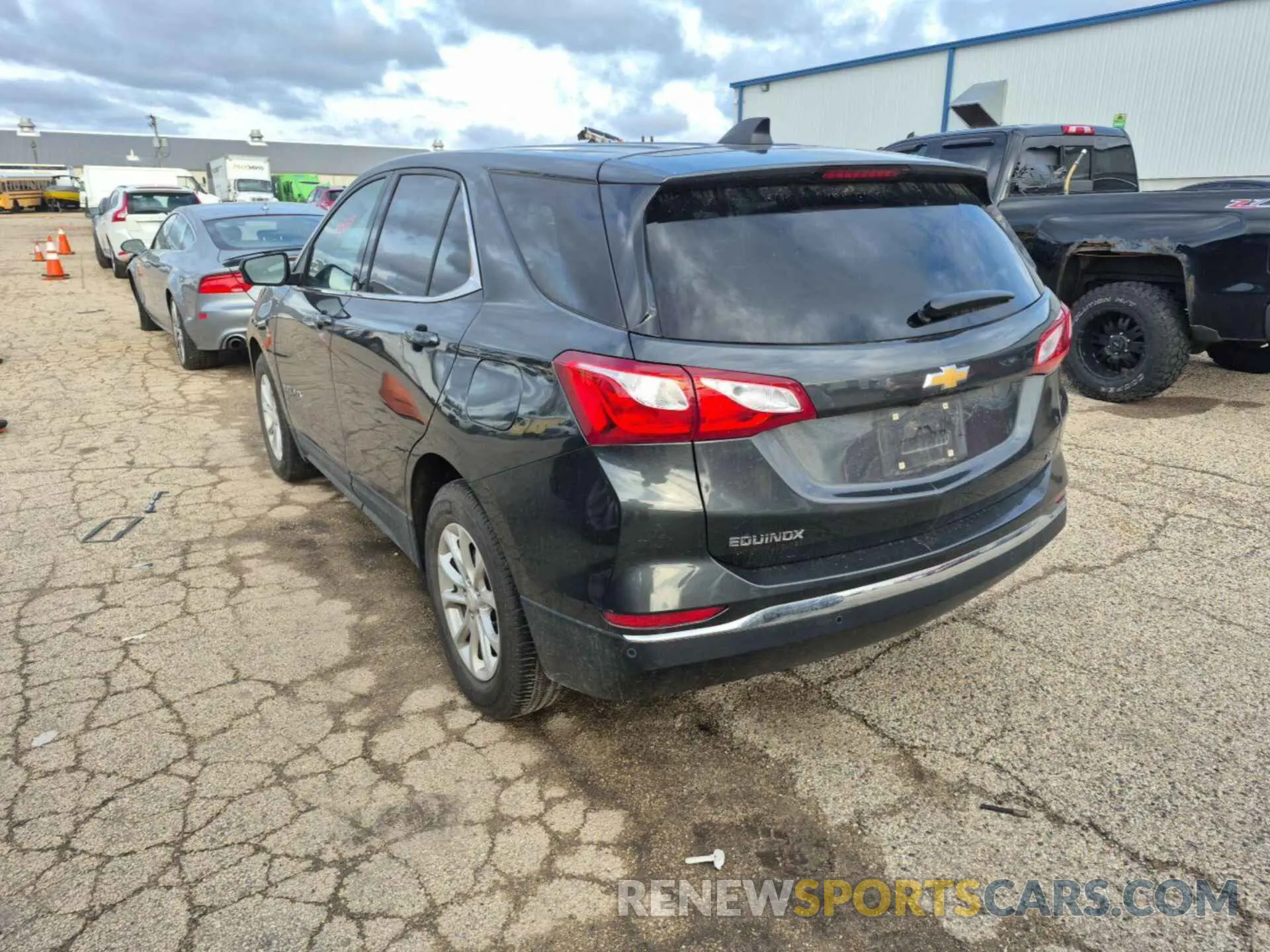 3 Photograph of a damaged car 2GNAXJEV2L6154948 CHEVROLET EQUINOX 2020