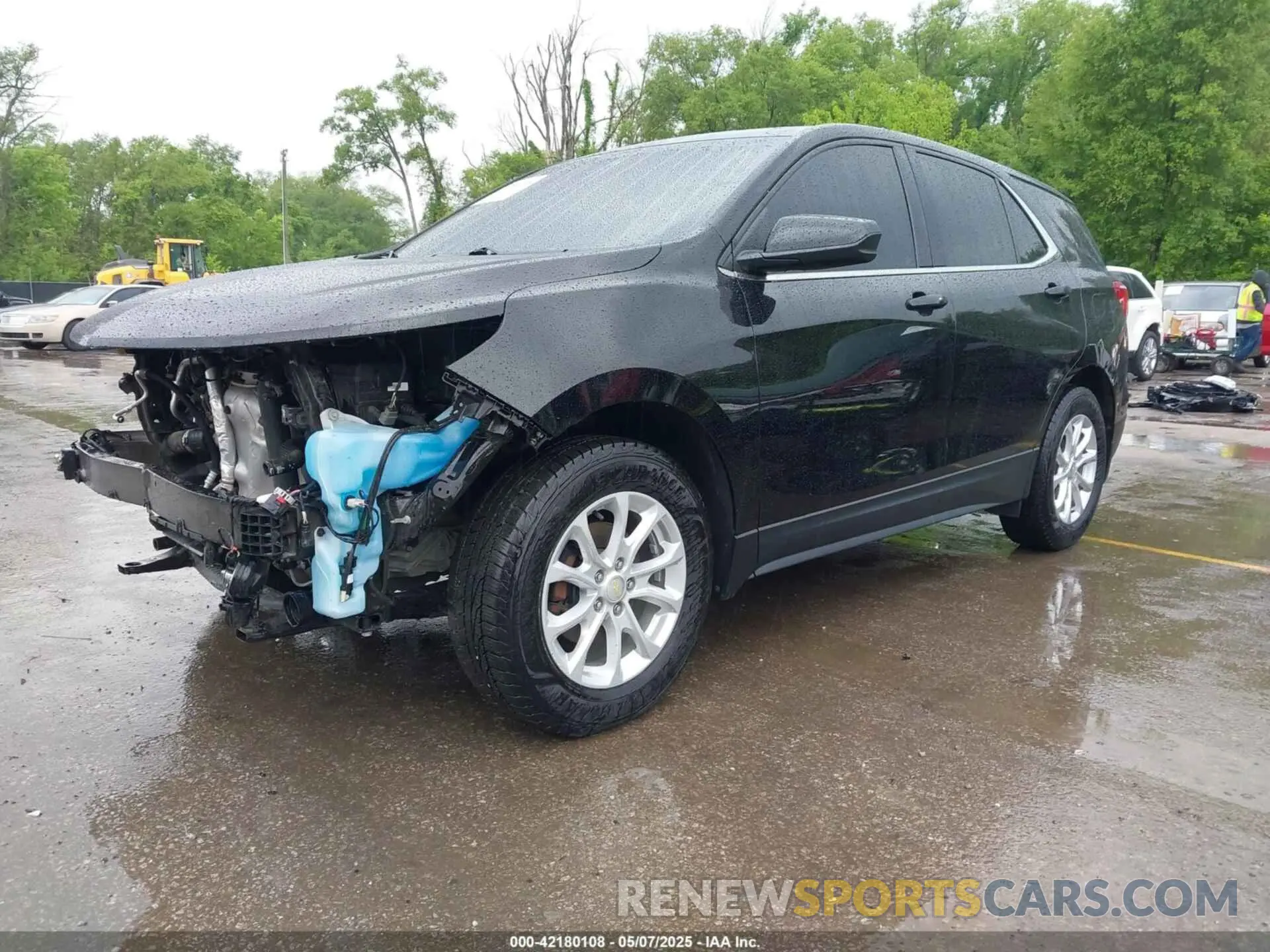 2 Photograph of a damaged car 2GNAXJEV2L6168333 CHEVROLET EQUINOX 2020