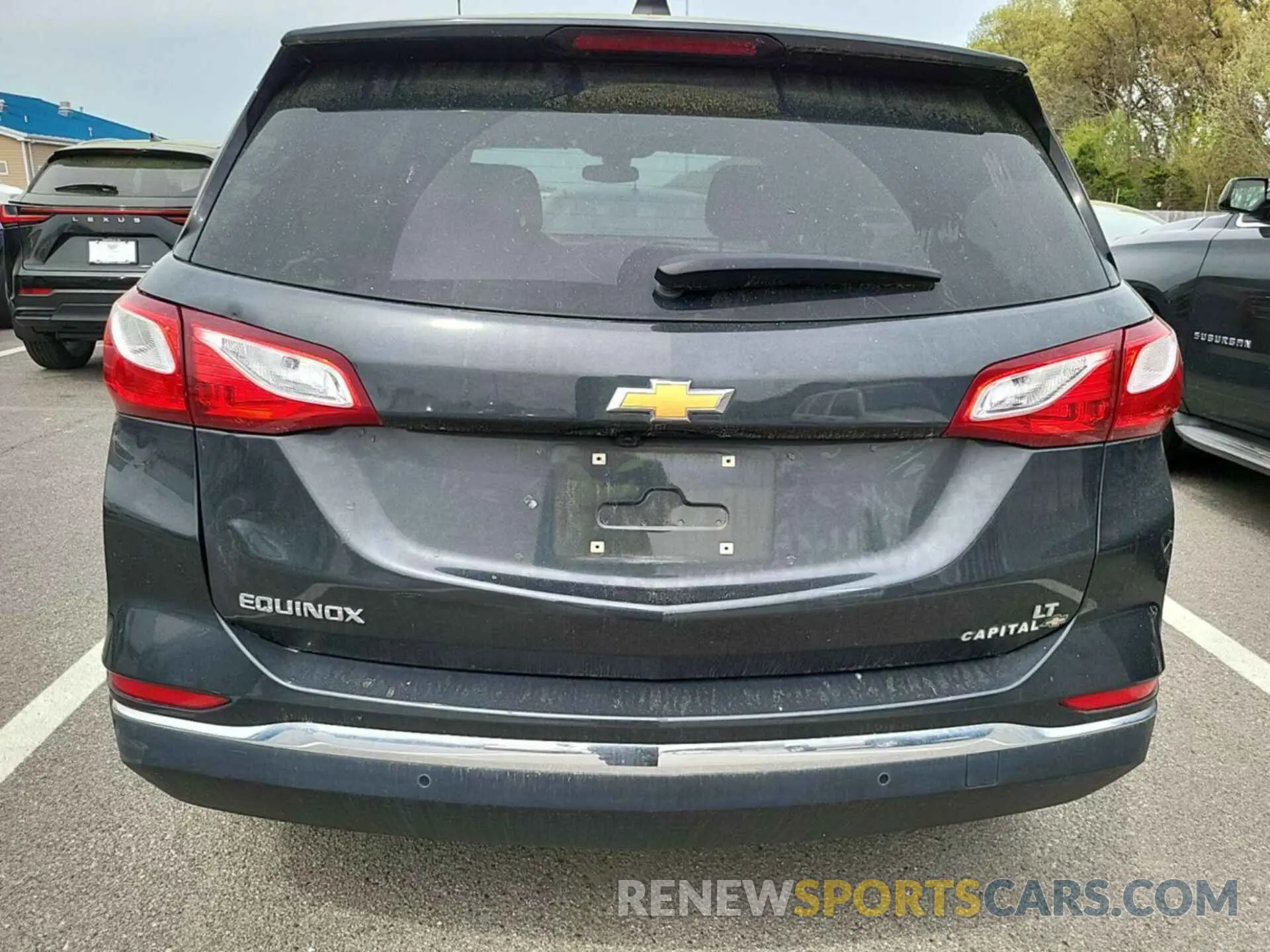 19 Photograph of a damaged car 2GNAXJEV2L6179980 CHEVROLET EQUINOX 2020