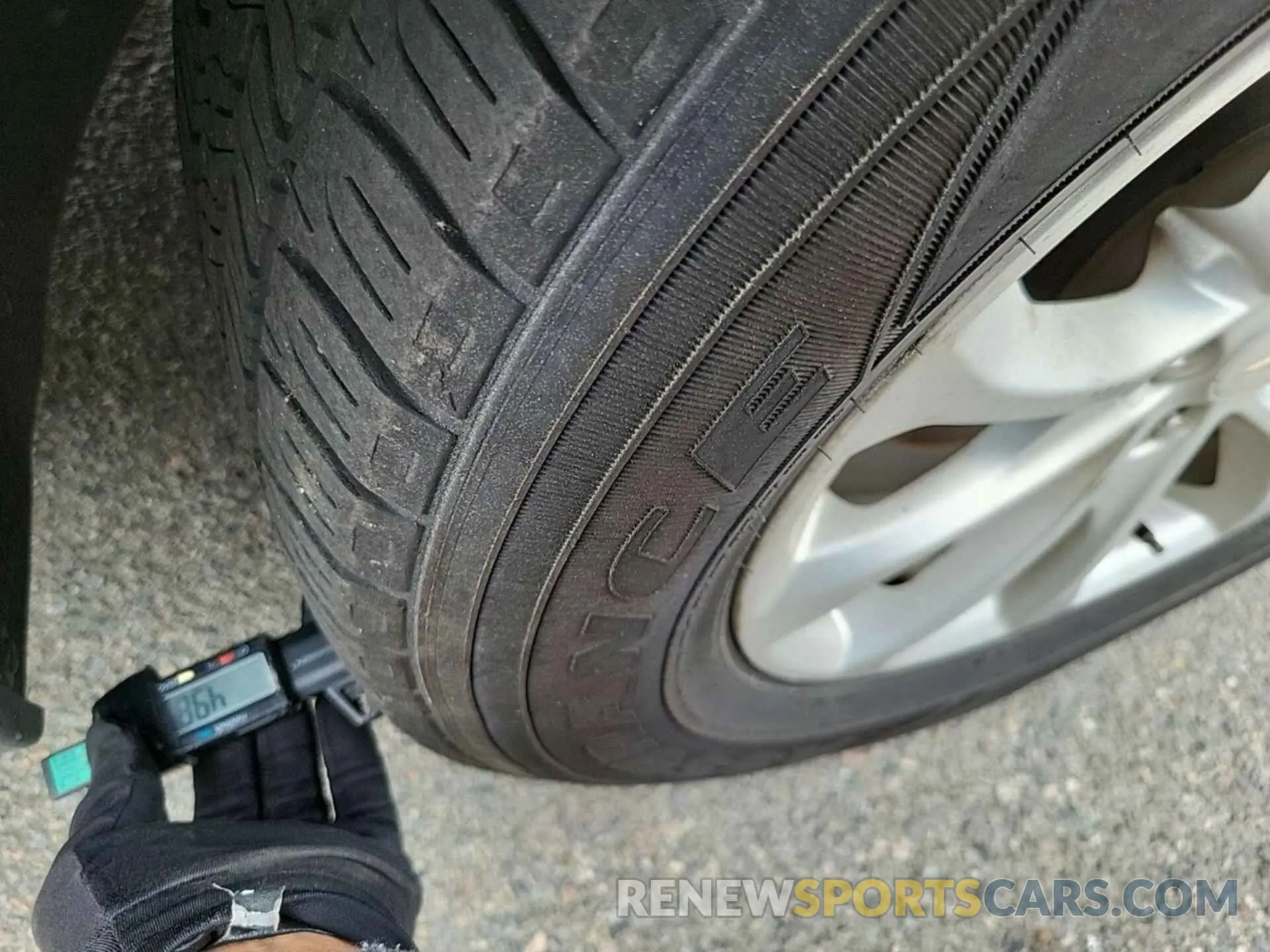 25 Photograph of a damaged car 2GNAXJEV2L6179980 CHEVROLET EQUINOX 2020