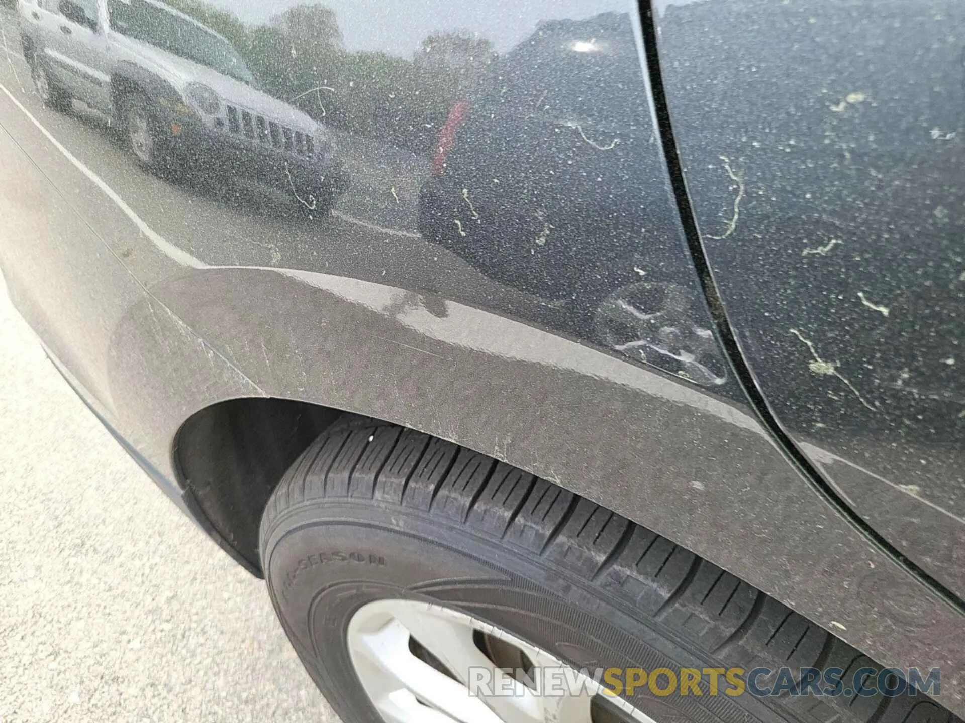 4 Photograph of a damaged car 2GNAXJEV2L6179980 CHEVROLET EQUINOX 2020