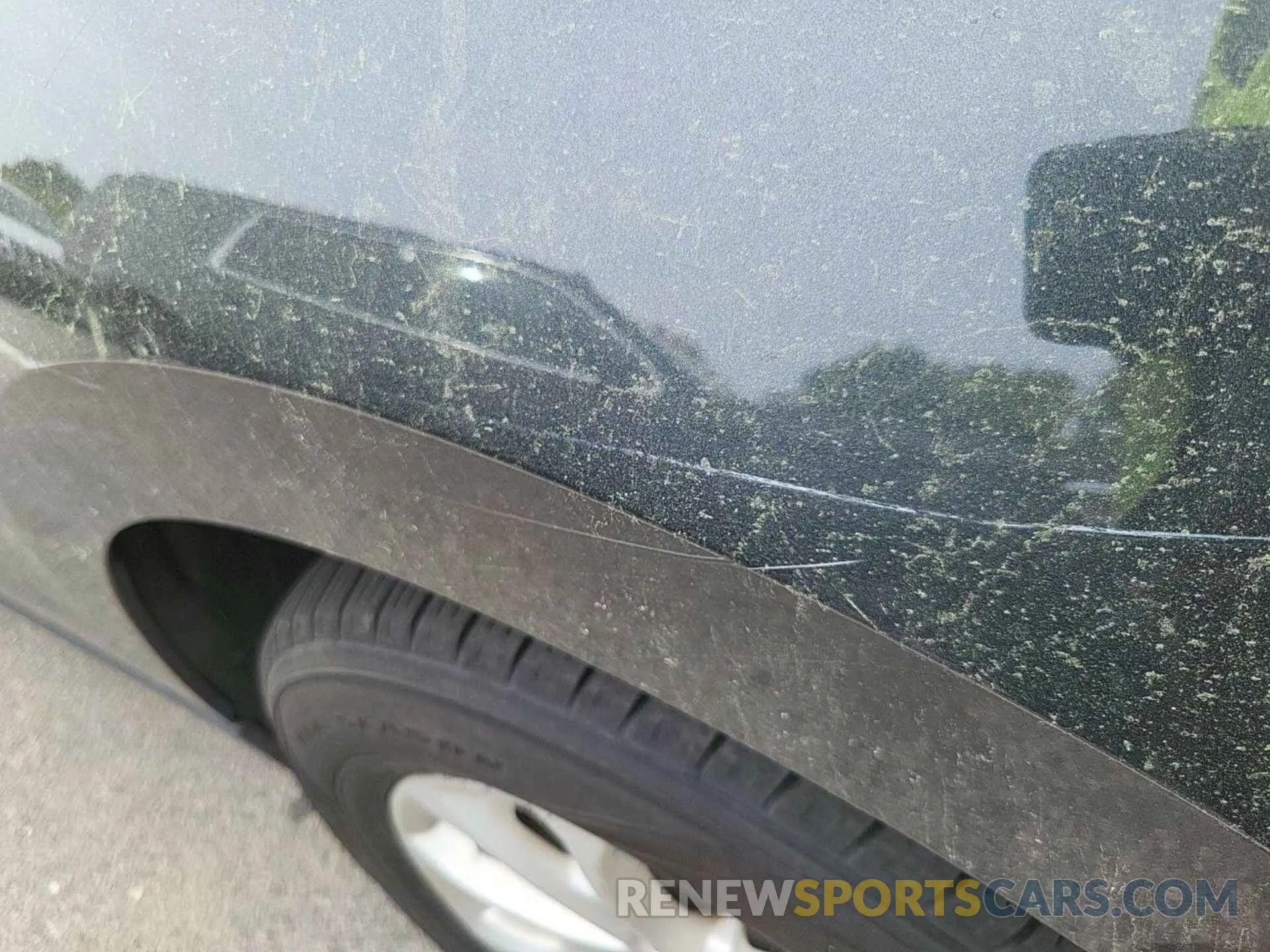 6 Photograph of a damaged car 2GNAXJEV2L6179980 CHEVROLET EQUINOX 2020