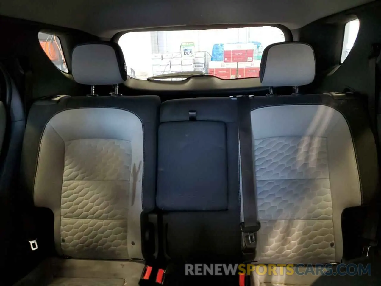 10 Photograph of a damaged car 2GNAXJEV2L6210256 CHEVROLET EQUINOX 2020
