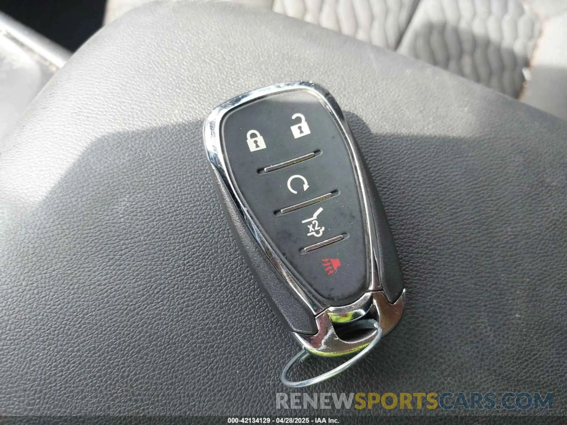 11 Photograph of a damaged car 2GNAXJEV2L6224318 CHEVROLET EQUINOX 2020