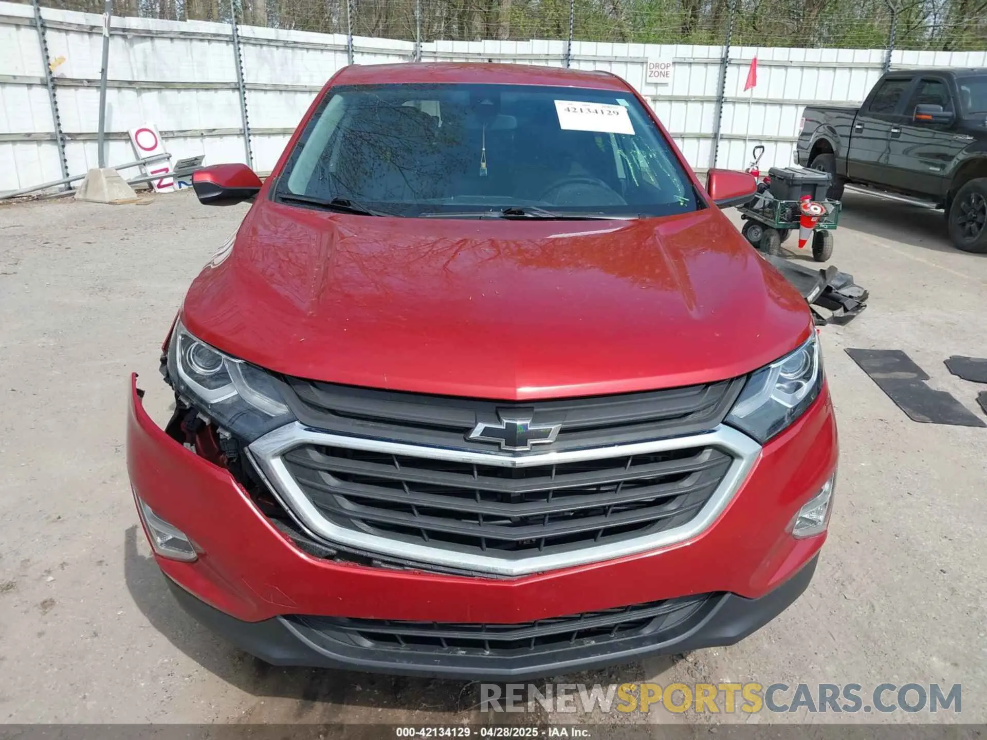 12 Photograph of a damaged car 2GNAXJEV2L6224318 CHEVROLET EQUINOX 2020