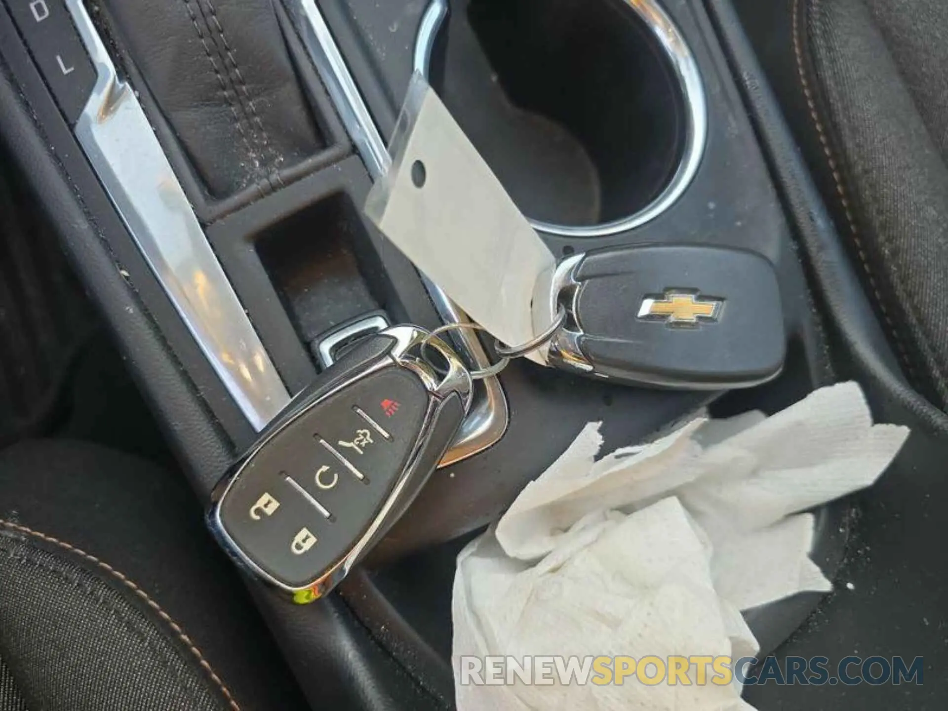 11 Photograph of a damaged car 2GNAXJEV2L6230877 CHEVROLET EQUINOX 2020