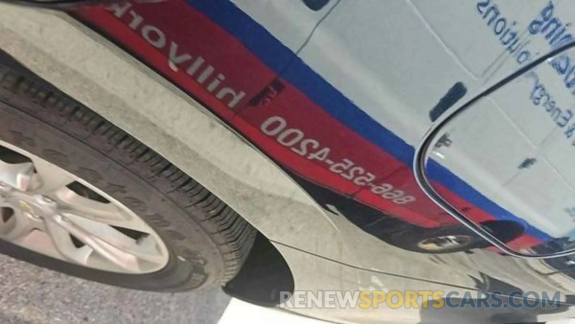19 Photograph of a damaged car 2GNAXJEV2L6233018 CHEVROLET EQUINOX 2020