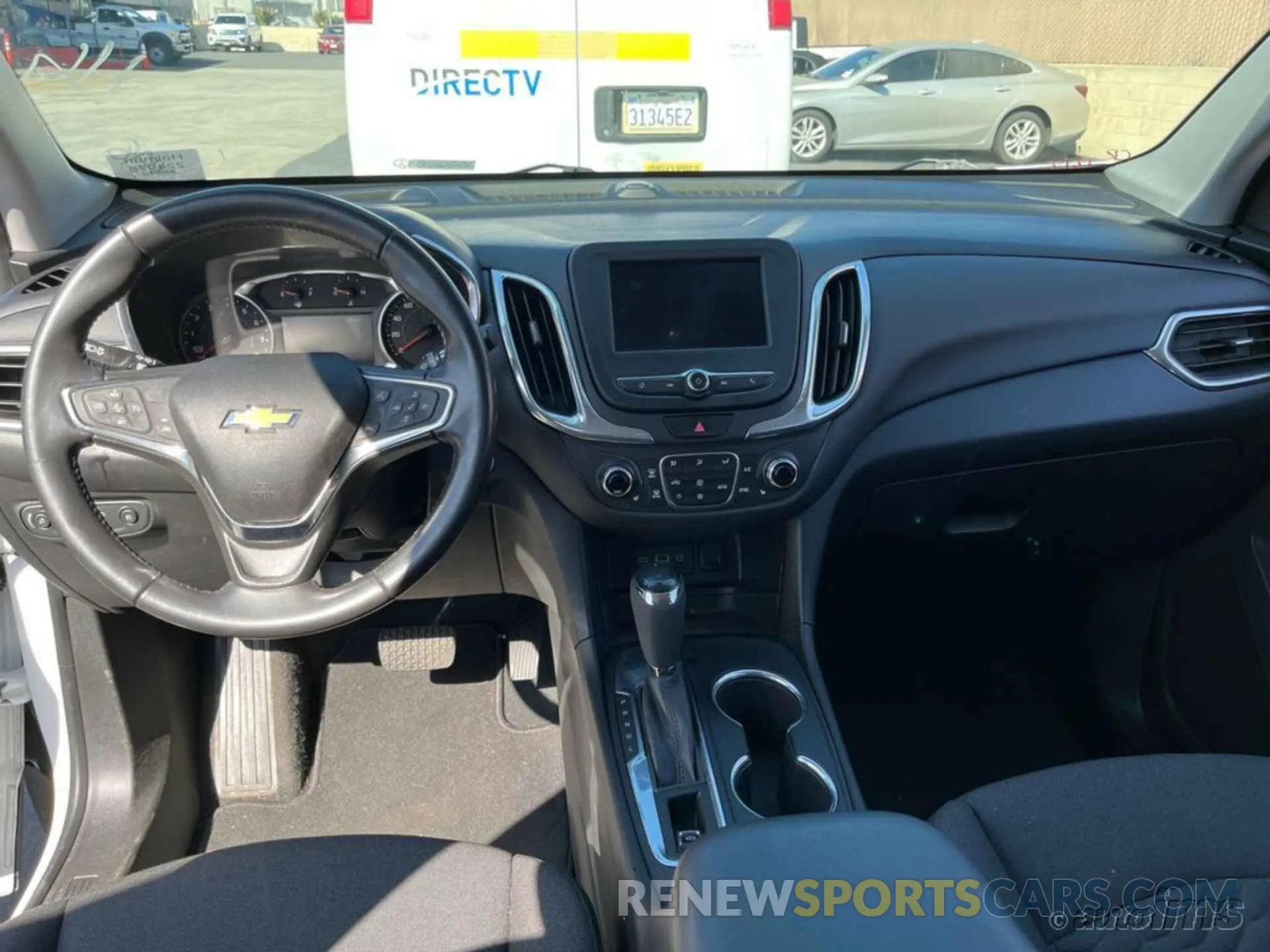 6 Photograph of a damaged car 2GNAXJEV2L6244584 CHEVROLET EQUINOX 2020