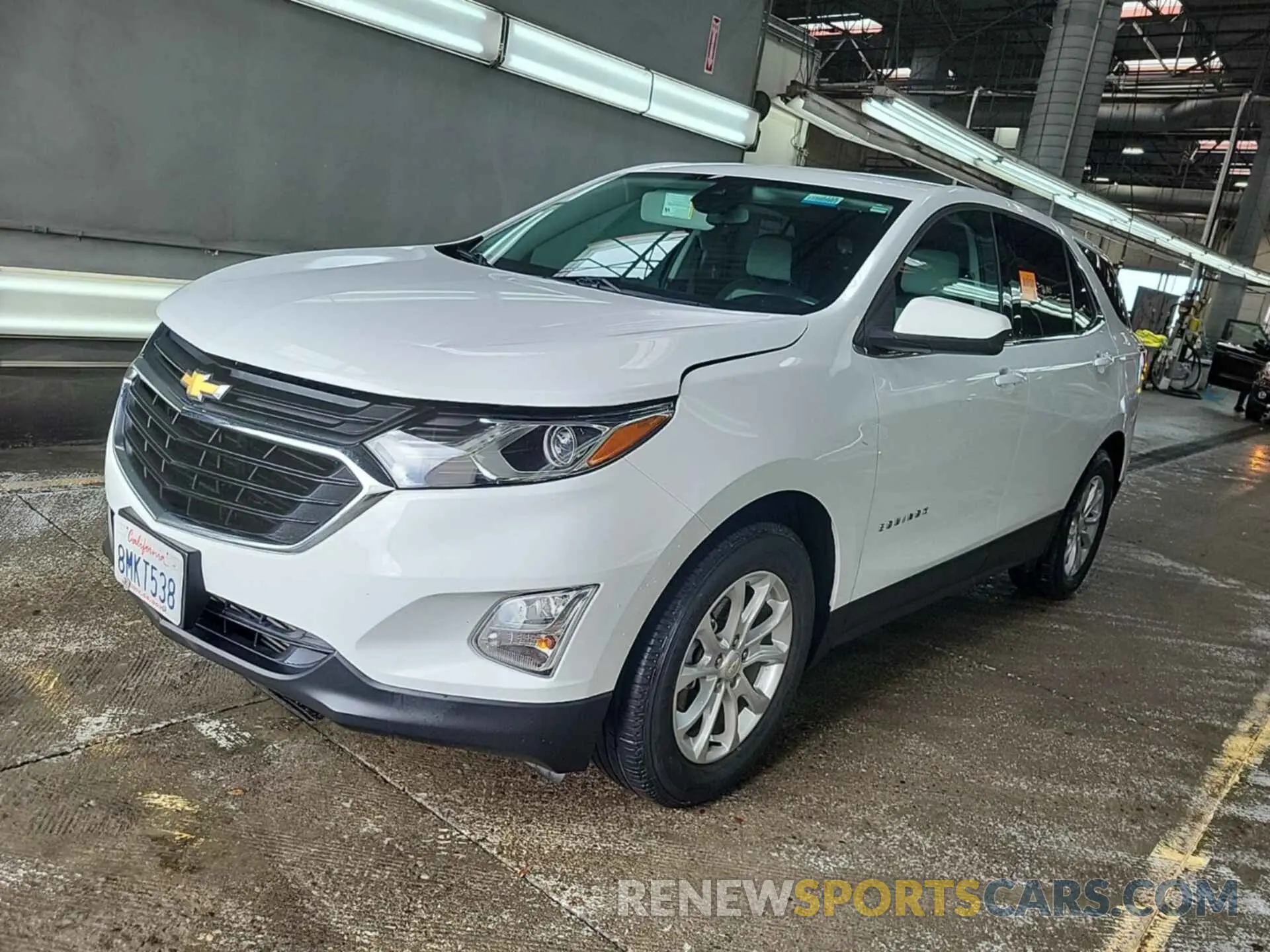 11 Photograph of a damaged car 2GNAXJEV3L6156658 CHEVROLET EQUINOX 2020
