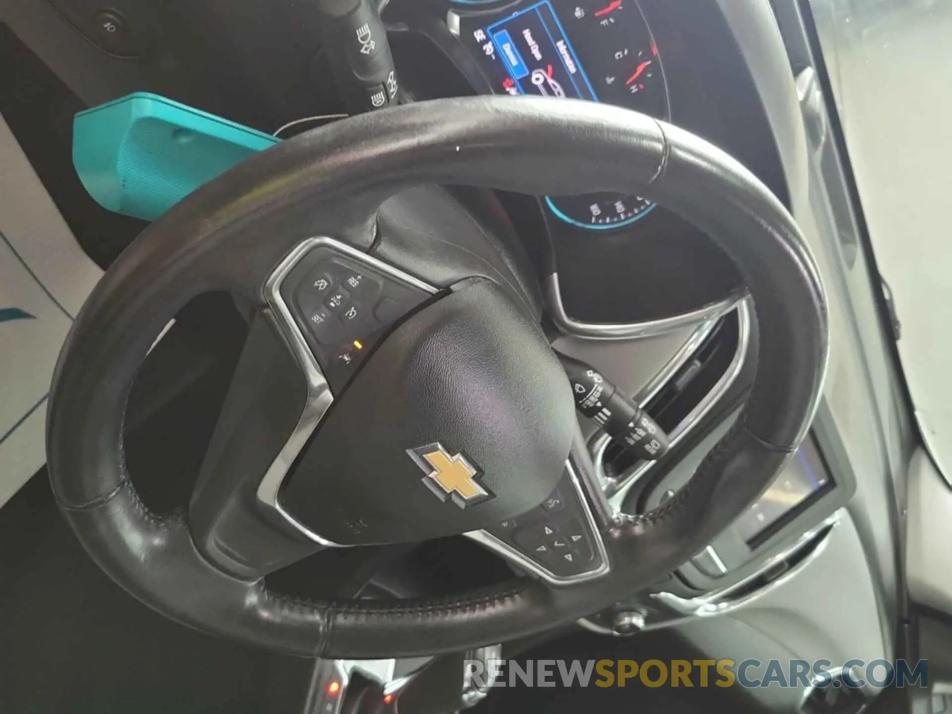 21 Photograph of a damaged car 2GNAXJEV3L6156658 CHEVROLET EQUINOX 2020