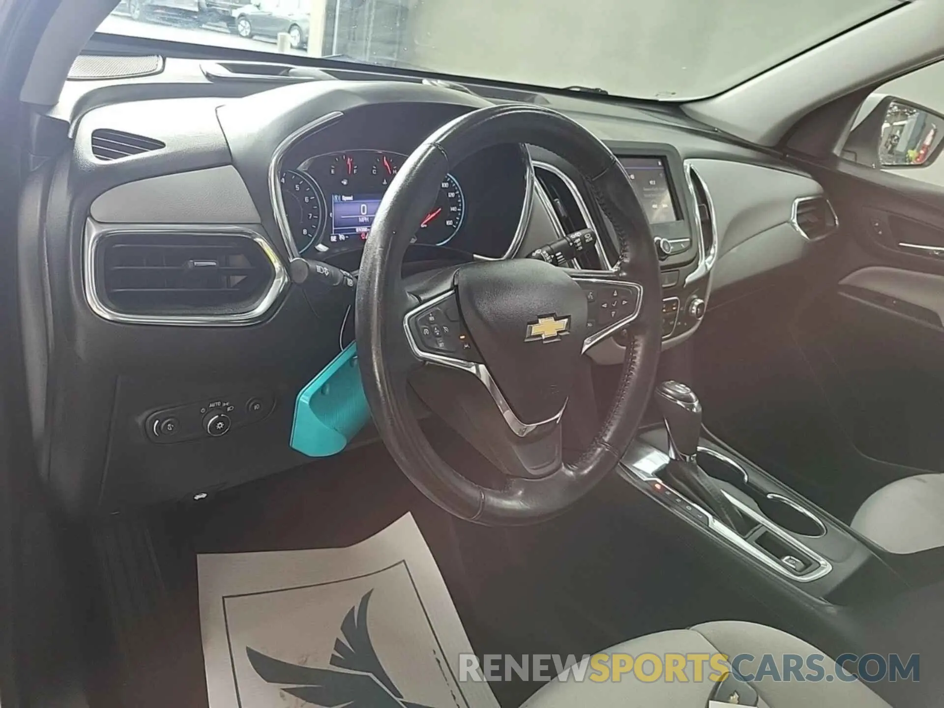 26 Photograph of a damaged car 2GNAXJEV3L6156658 CHEVROLET EQUINOX 2020