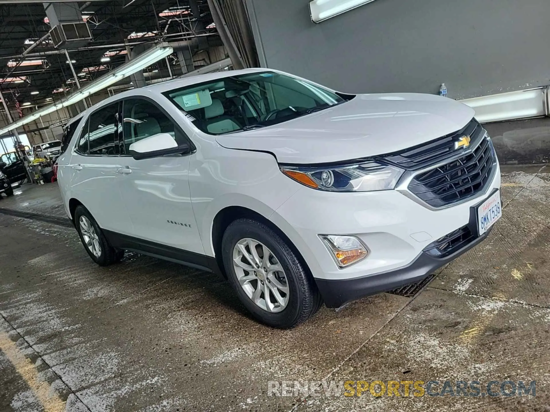7 Photograph of a damaged car 2GNAXJEV3L6156658 CHEVROLET EQUINOX 2020