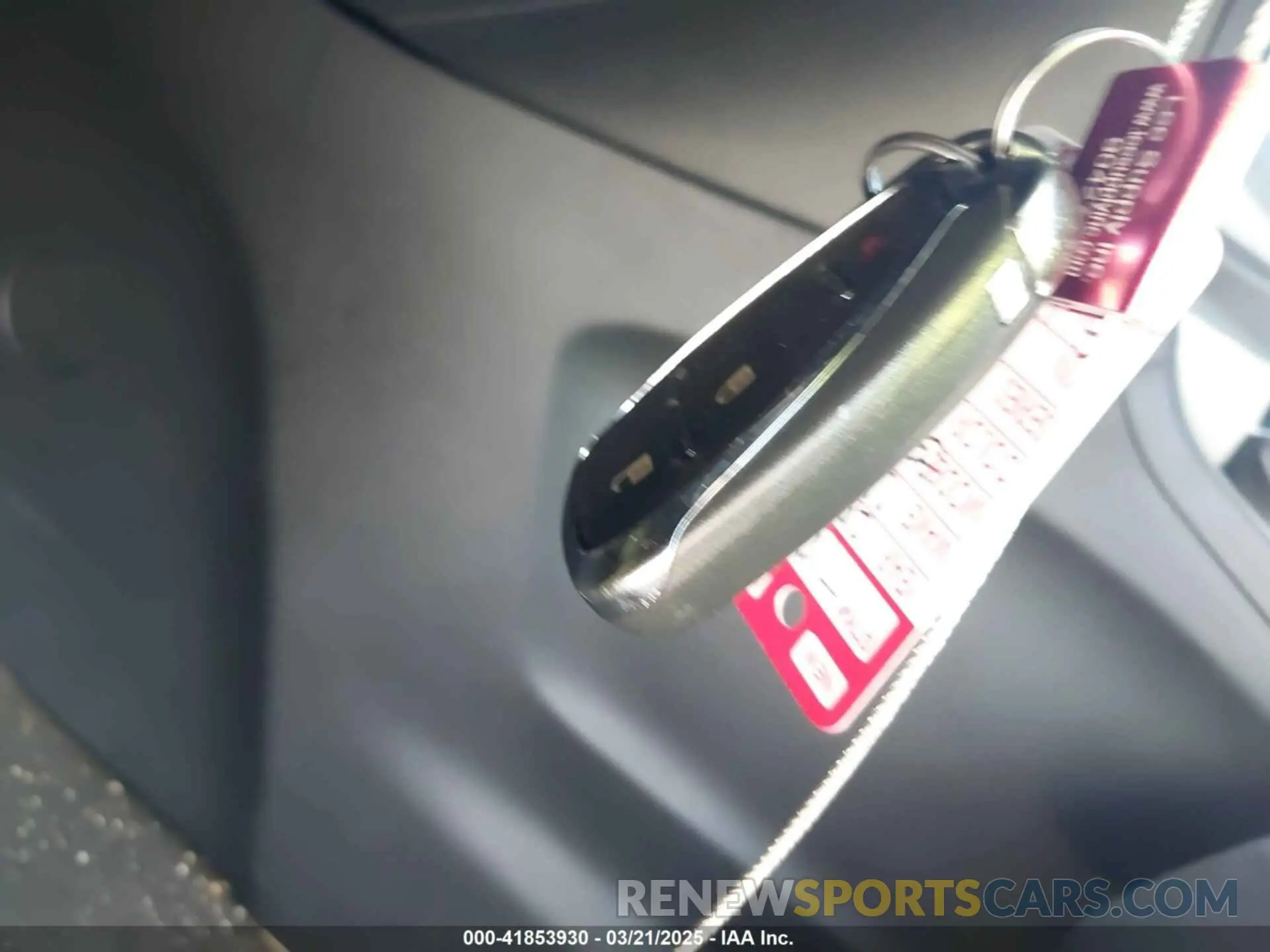 11 Photograph of a damaged car 2GNAXJEV3L6173217 CHEVROLET EQUINOX 2020