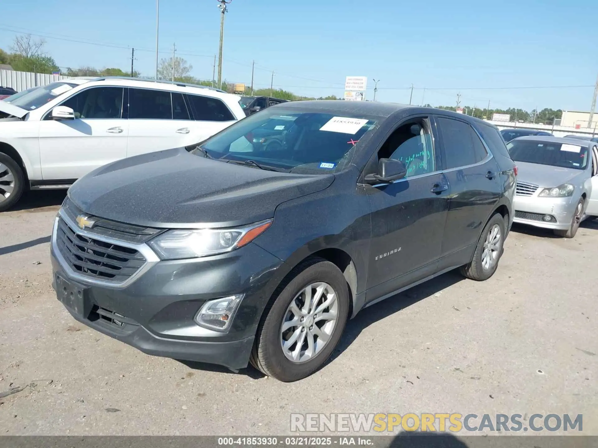 2 Photograph of a damaged car 2GNAXJEV3L6173217 CHEVROLET EQUINOX 2020