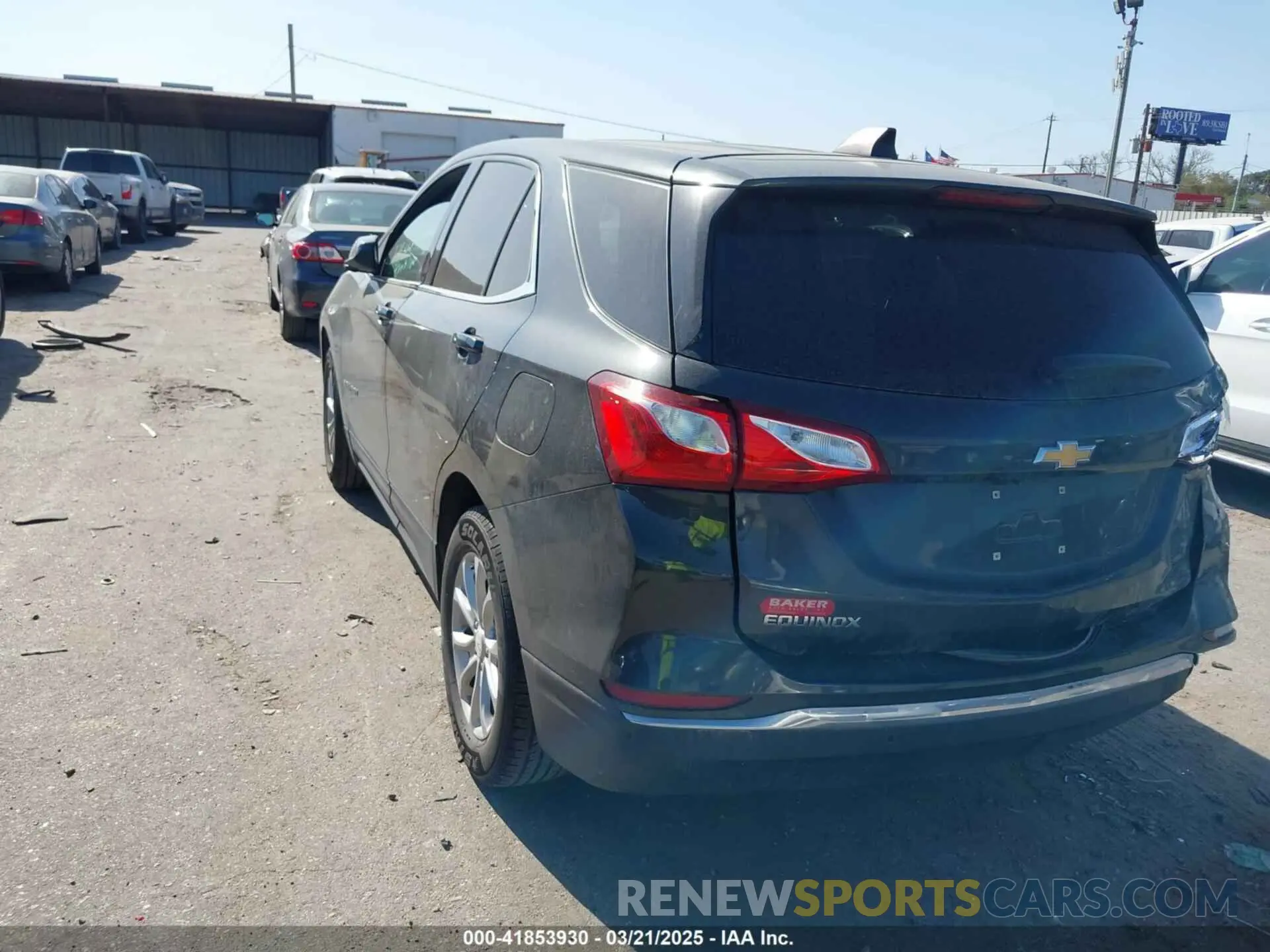 3 Photograph of a damaged car 2GNAXJEV3L6173217 CHEVROLET EQUINOX 2020
