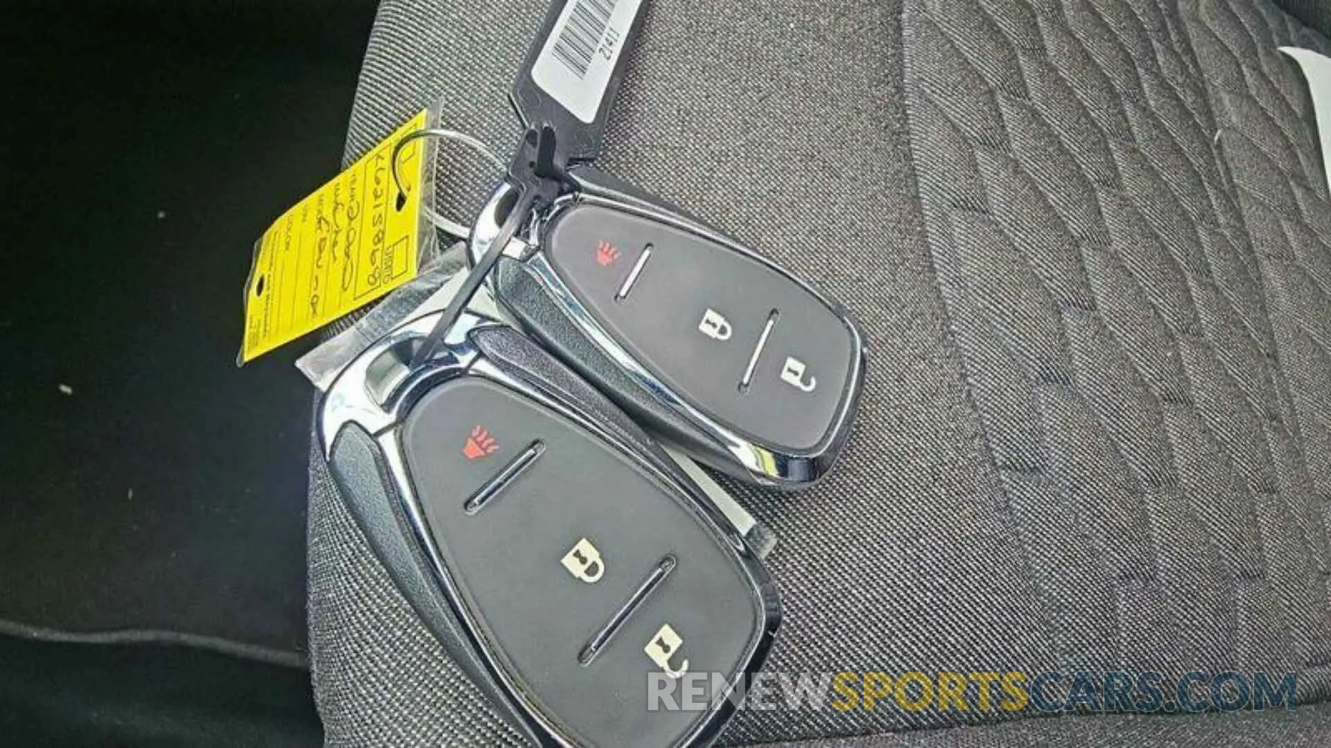 5 Photograph of a damaged car 2GNAXJEV3L6215868 CHEVROLET EQUINOX 2020