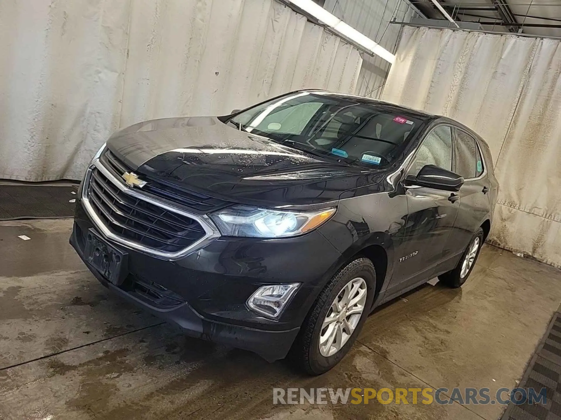 40 Photograph of a damaged car 2GNAXJEV3L6231083 CHEVROLET EQUINOX 2020