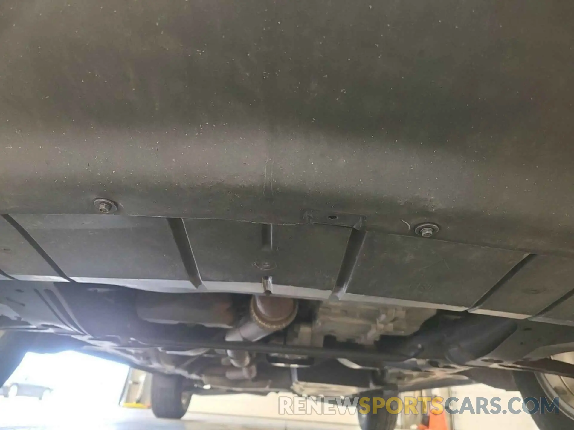 56 Photograph of a damaged car 2GNAXJEV3L6231083 CHEVROLET EQUINOX 2020