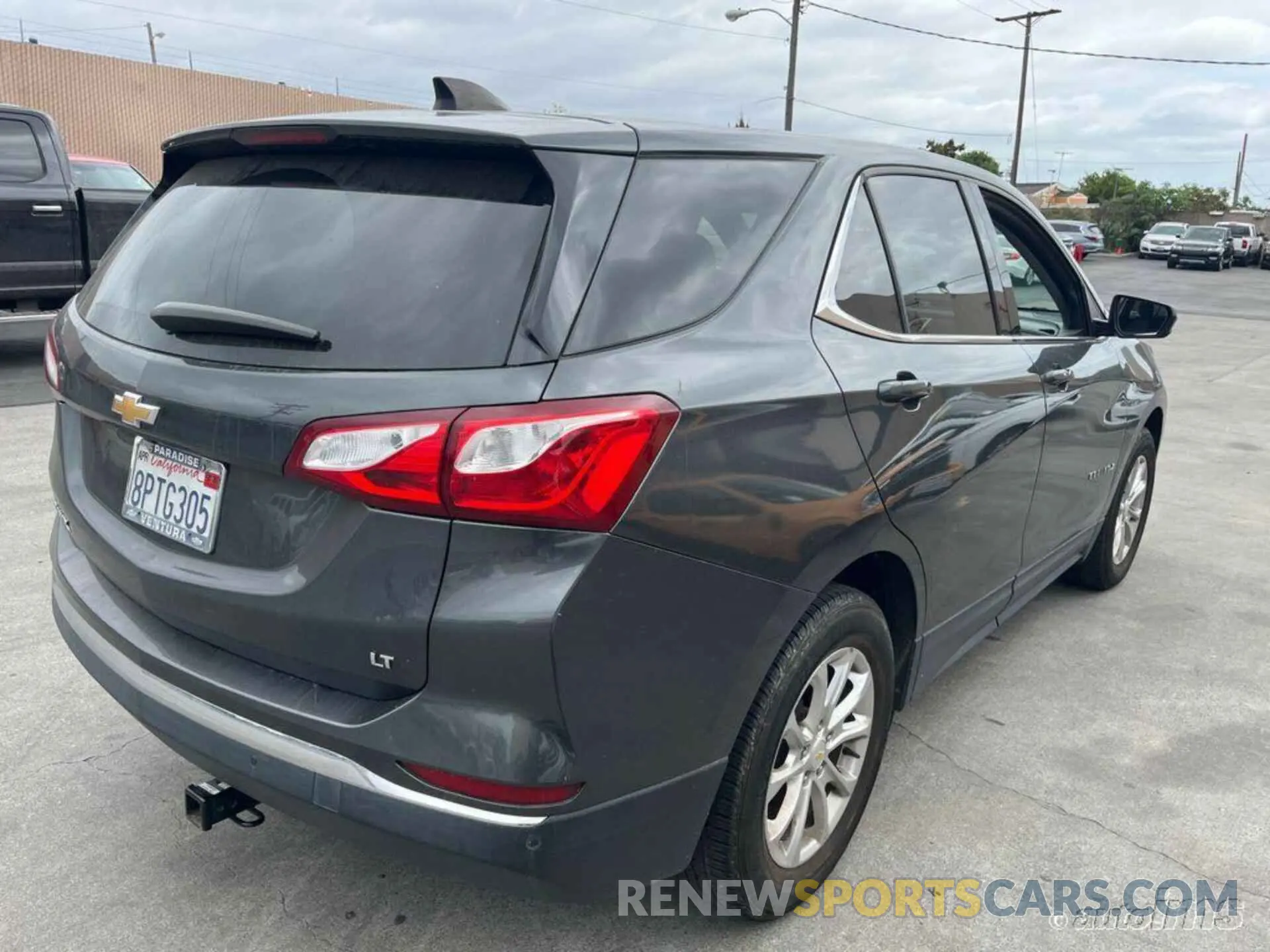 7 Photograph of a damaged car 2GNAXJEV3L6233397 CHEVROLET EQUINOX 2020