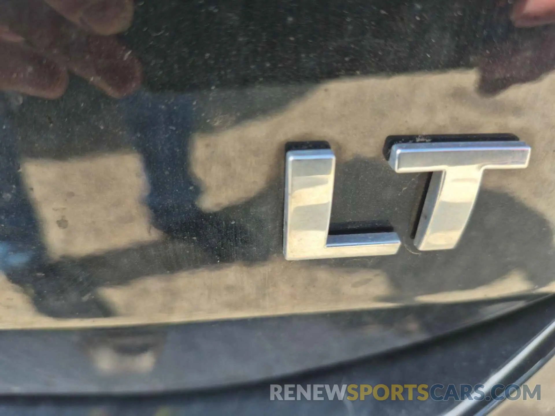 14 Photograph of a damaged car 2GNAXJEV3L6242424 CHEVROLET EQUINOX 2020