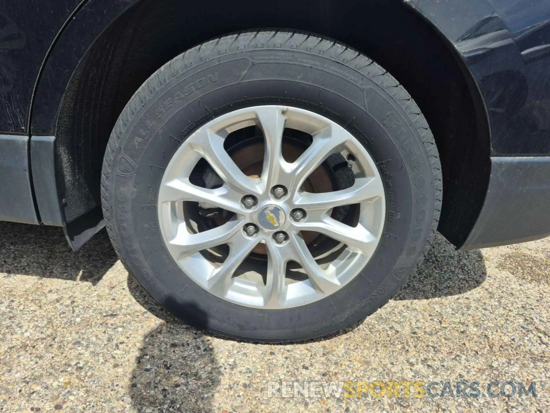 20 Photograph of a damaged car 2GNAXJEV3L6242424 CHEVROLET EQUINOX 2020