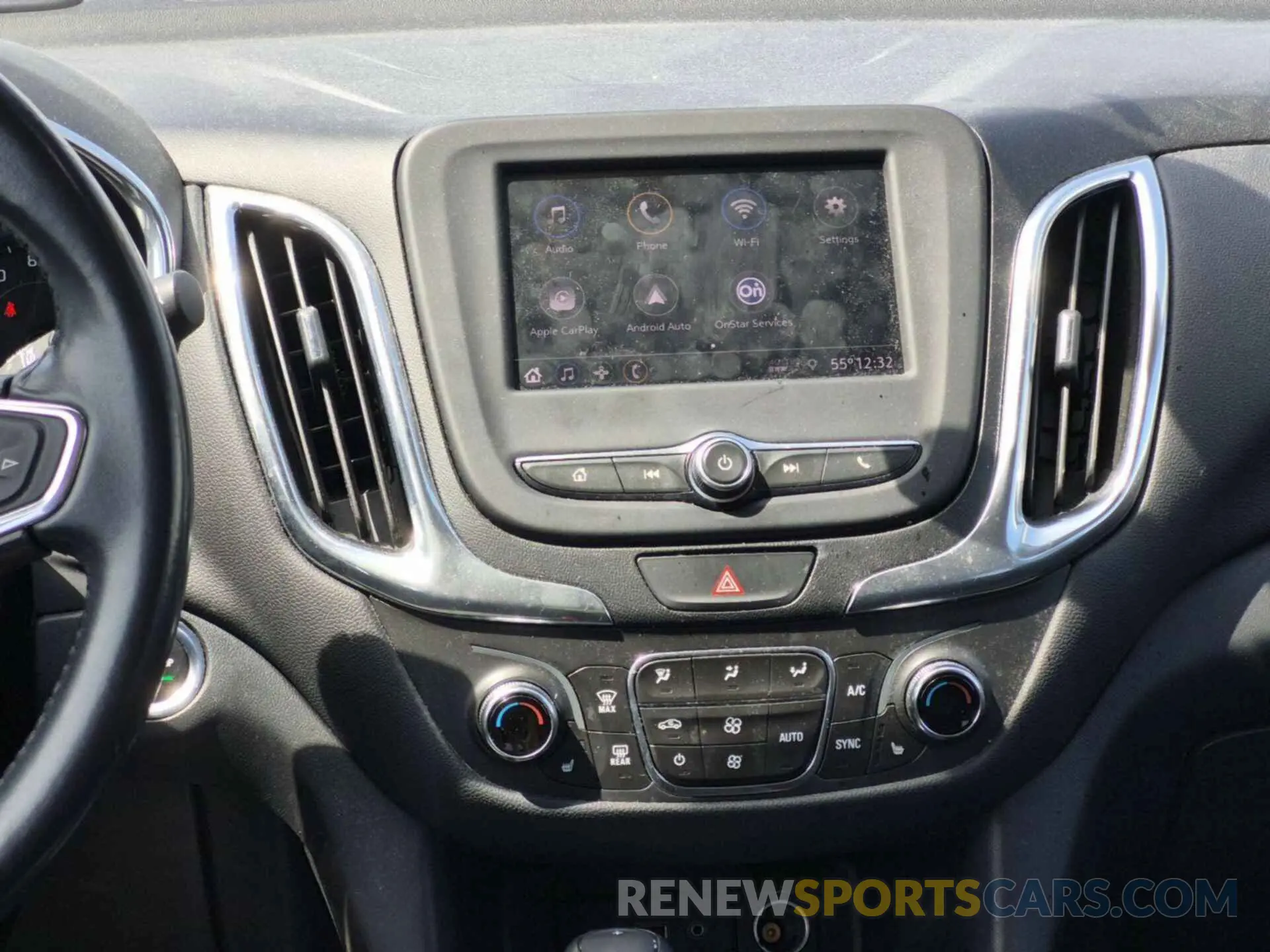 3 Photograph of a damaged car 2GNAXJEV3L6242424 CHEVROLET EQUINOX 2020