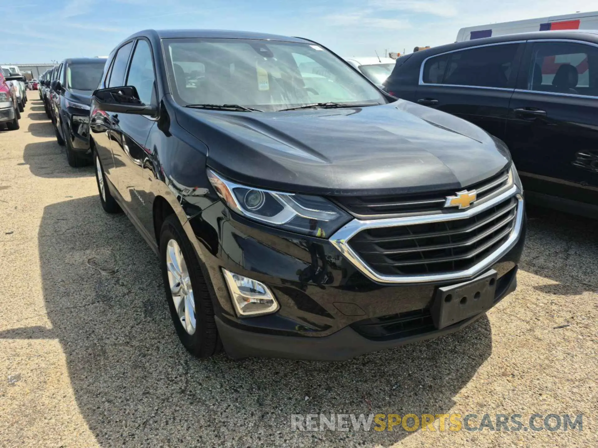 5 Photograph of a damaged car 2GNAXJEV3L6242424 CHEVROLET EQUINOX 2020